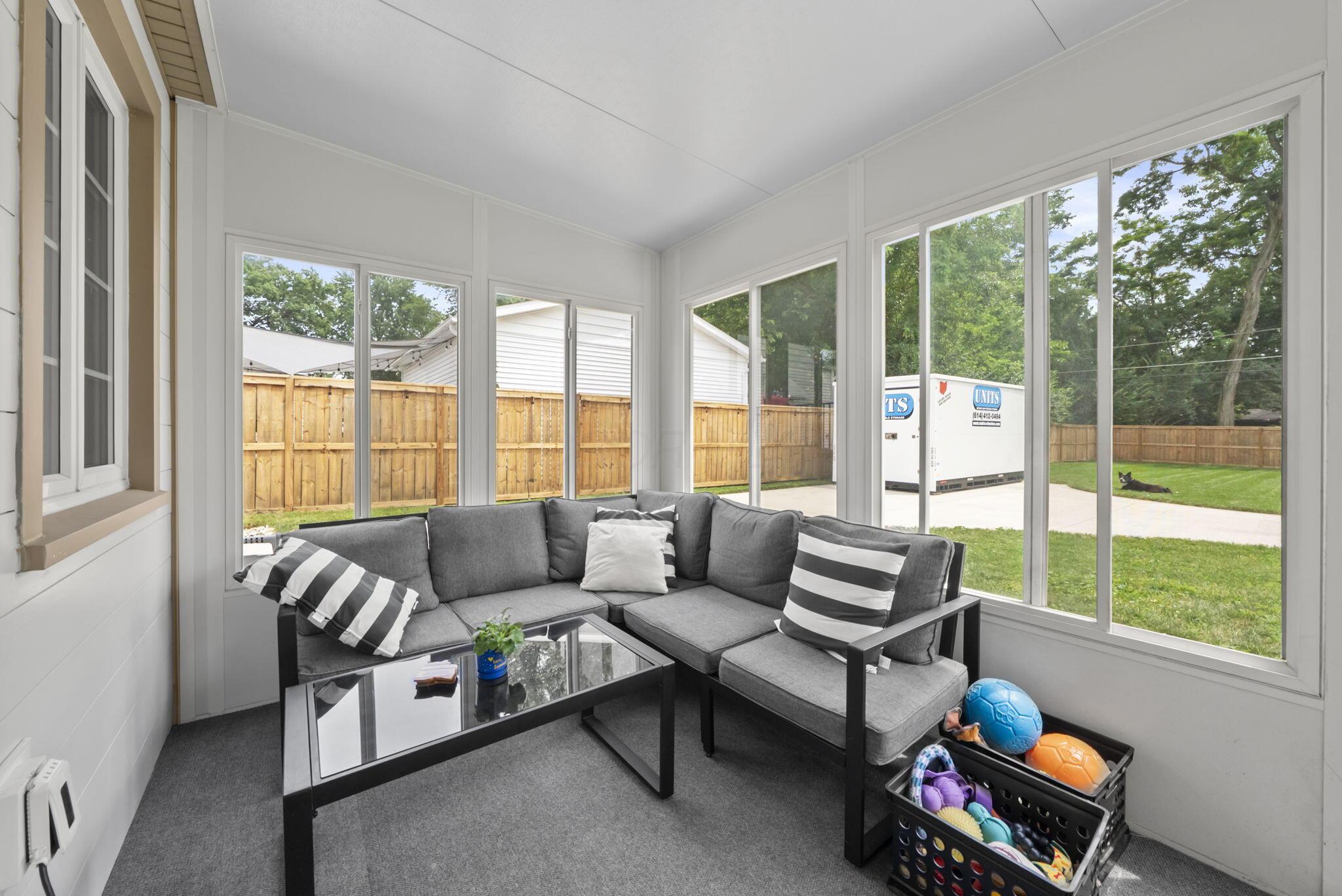 591 E Beaumont Road