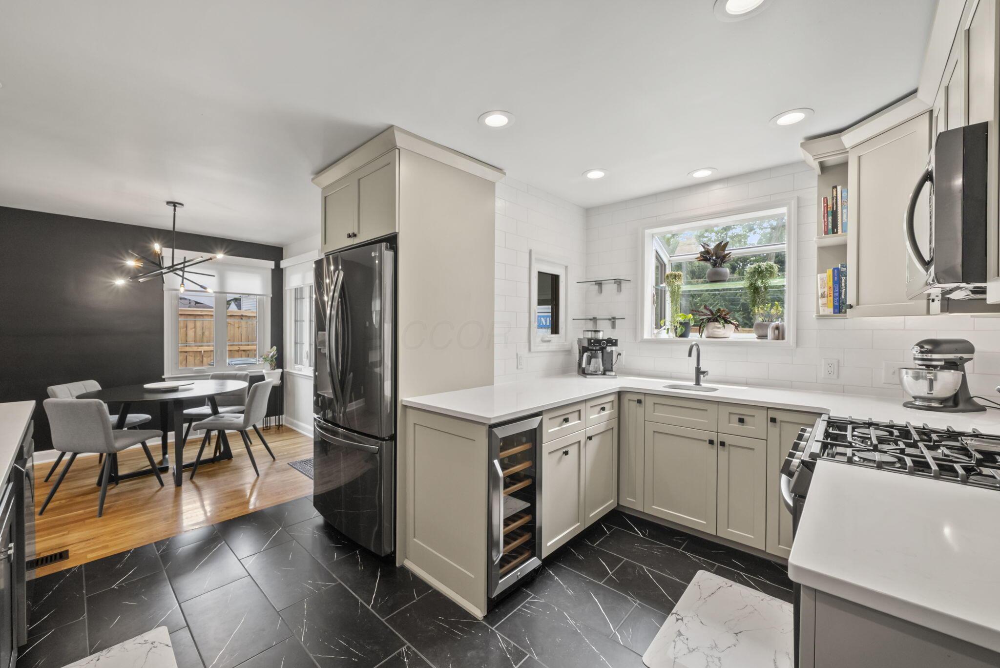 591 E Beaumont Road