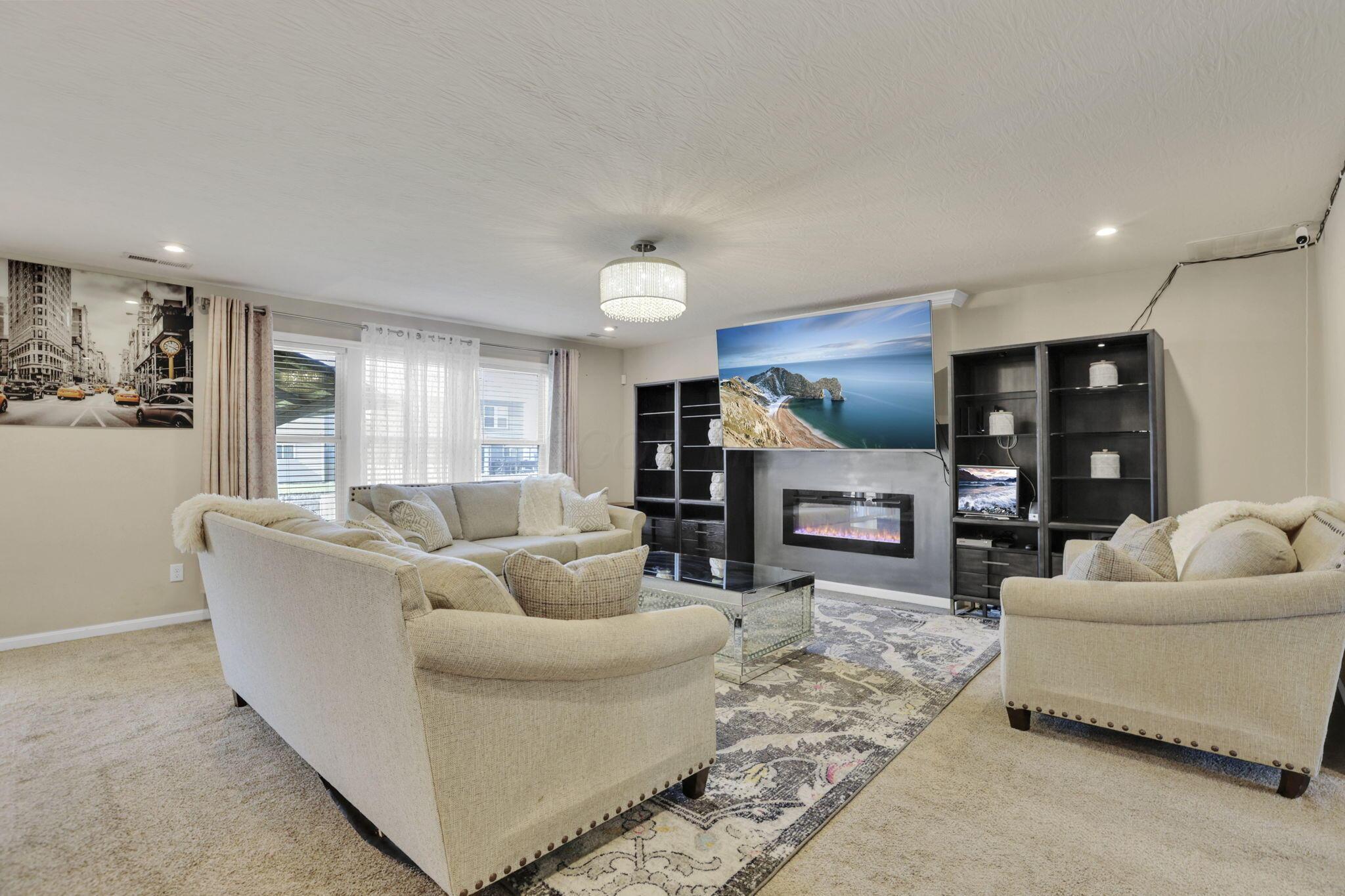 7460 Sugarbark Court