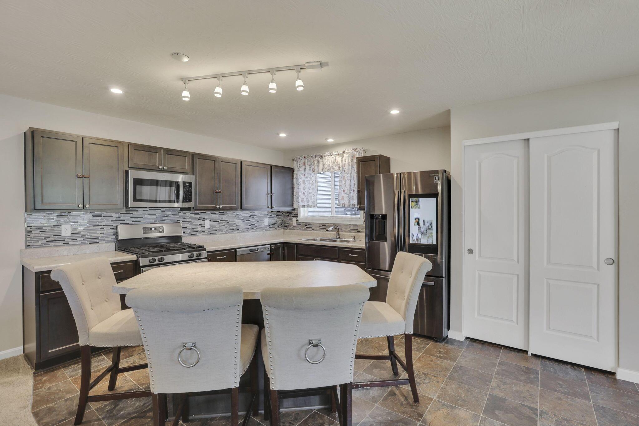 7460 Sugarbark Court