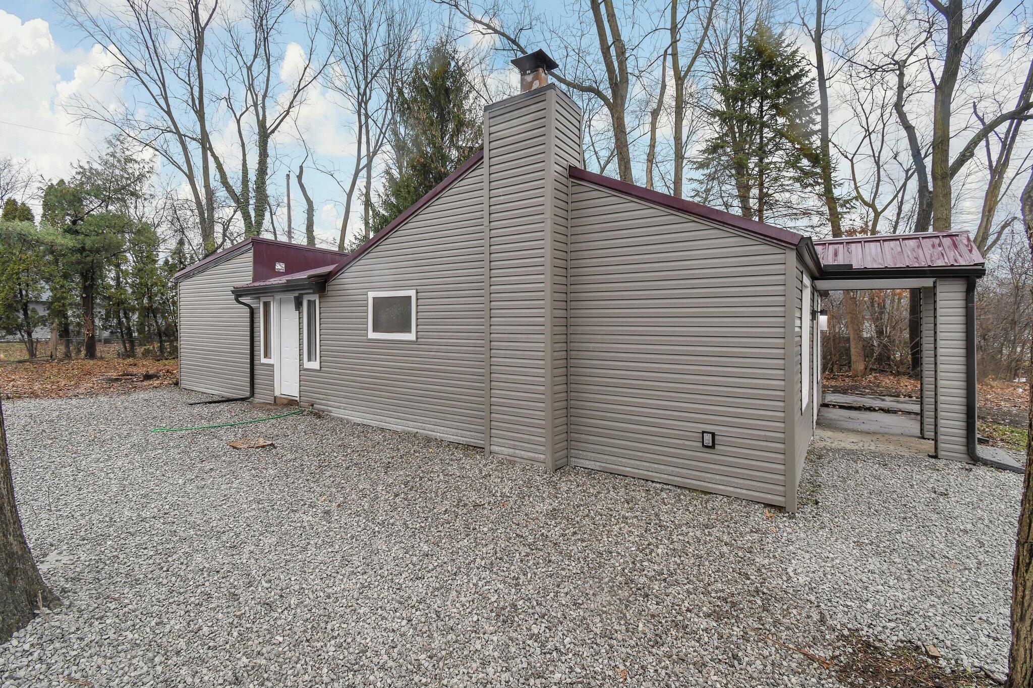 2692 Northwold Road