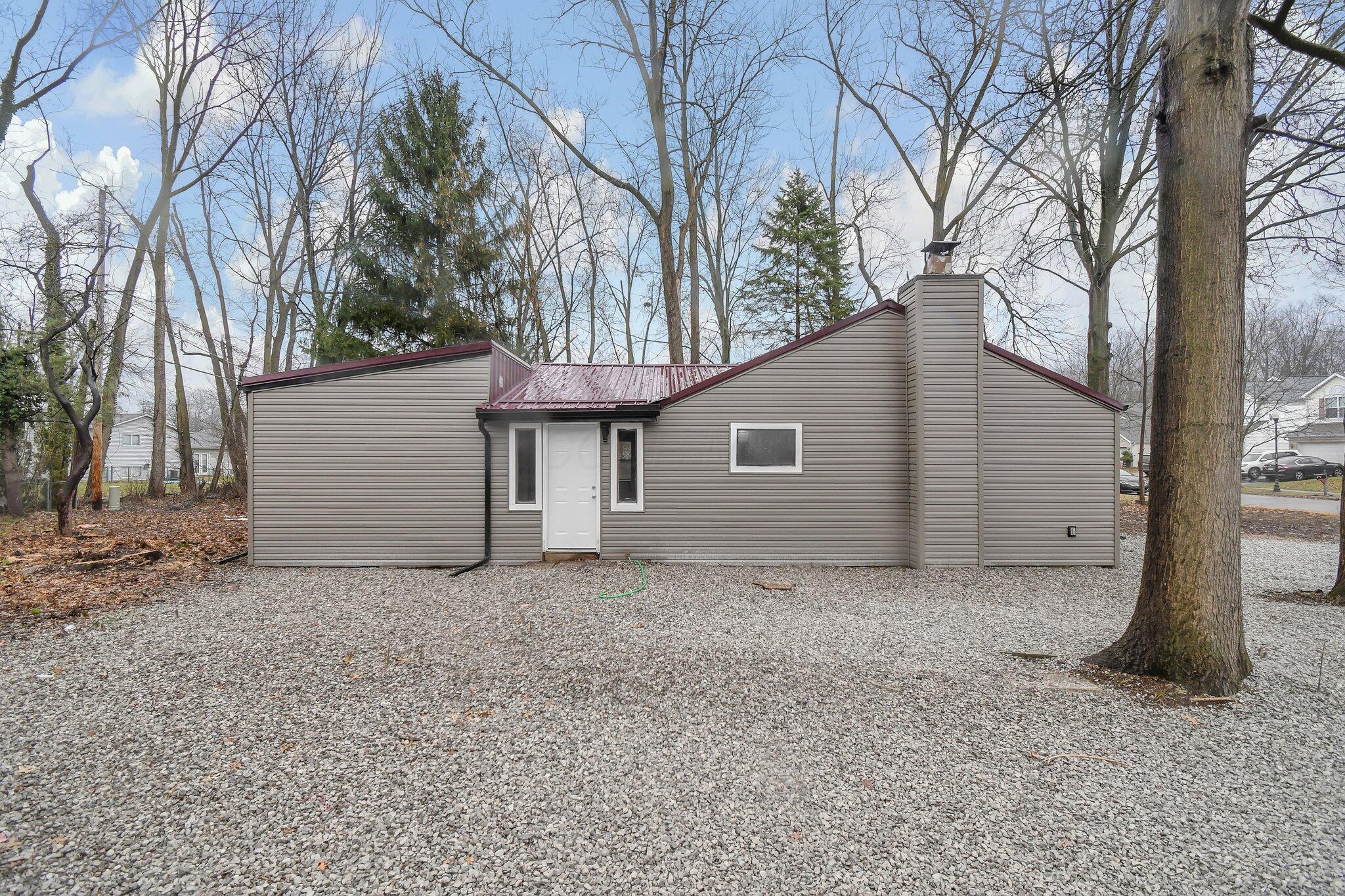 2692 Northwold Road