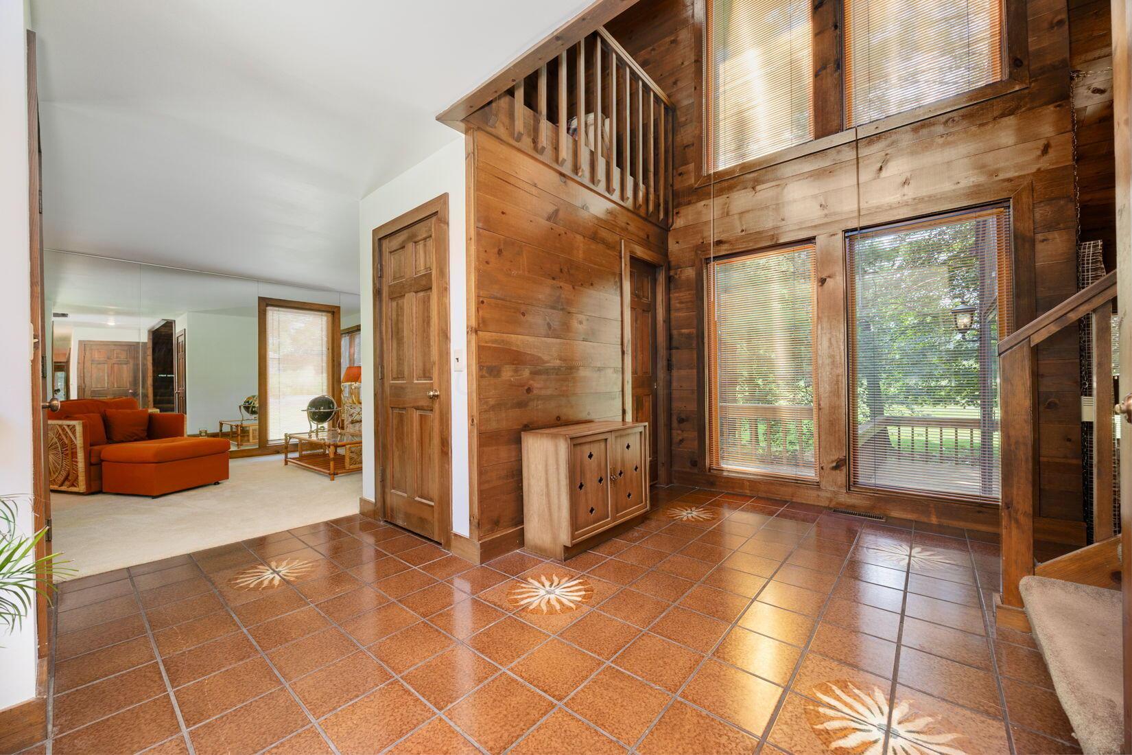 5809 Clover Lane