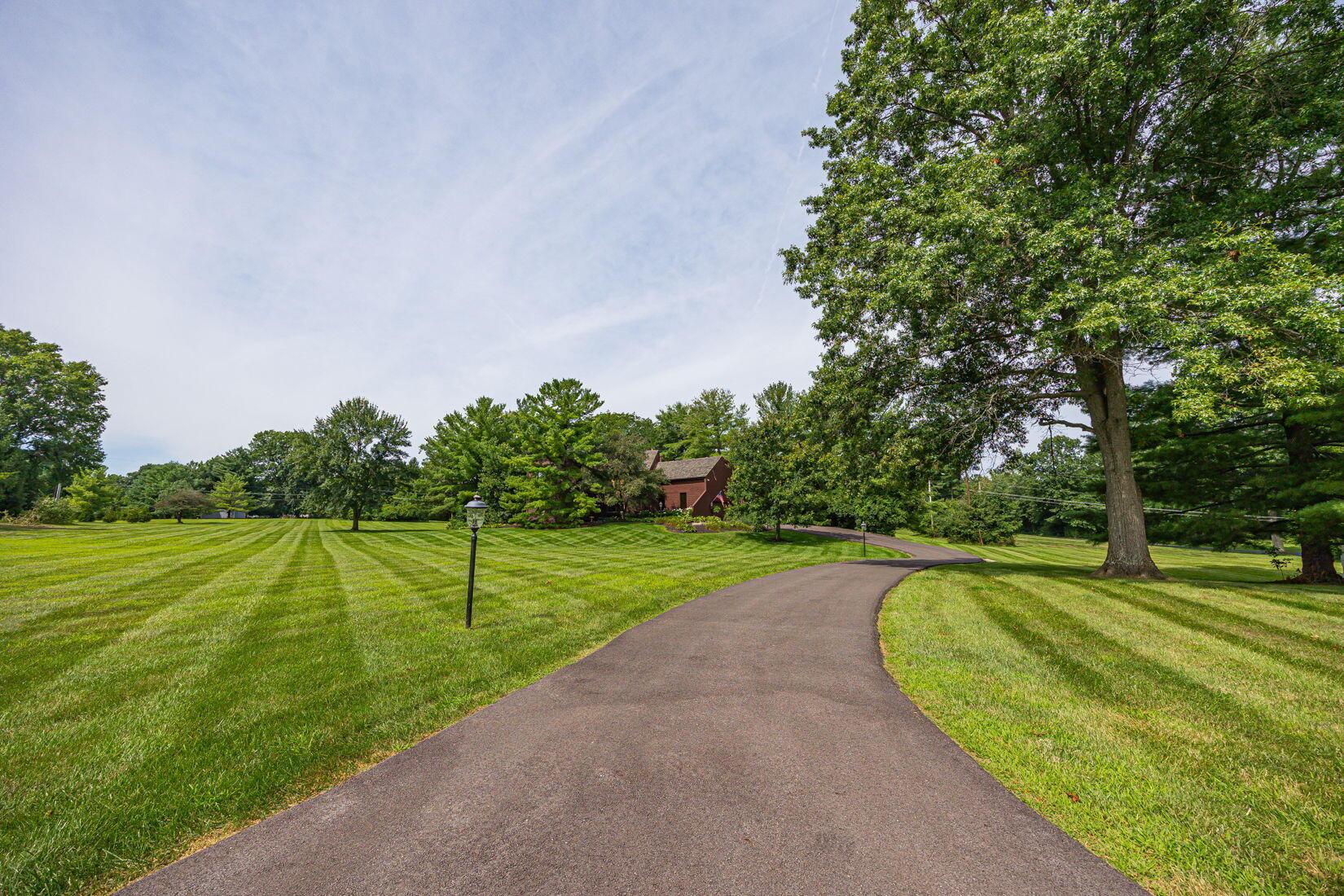 5809 Clover Lane