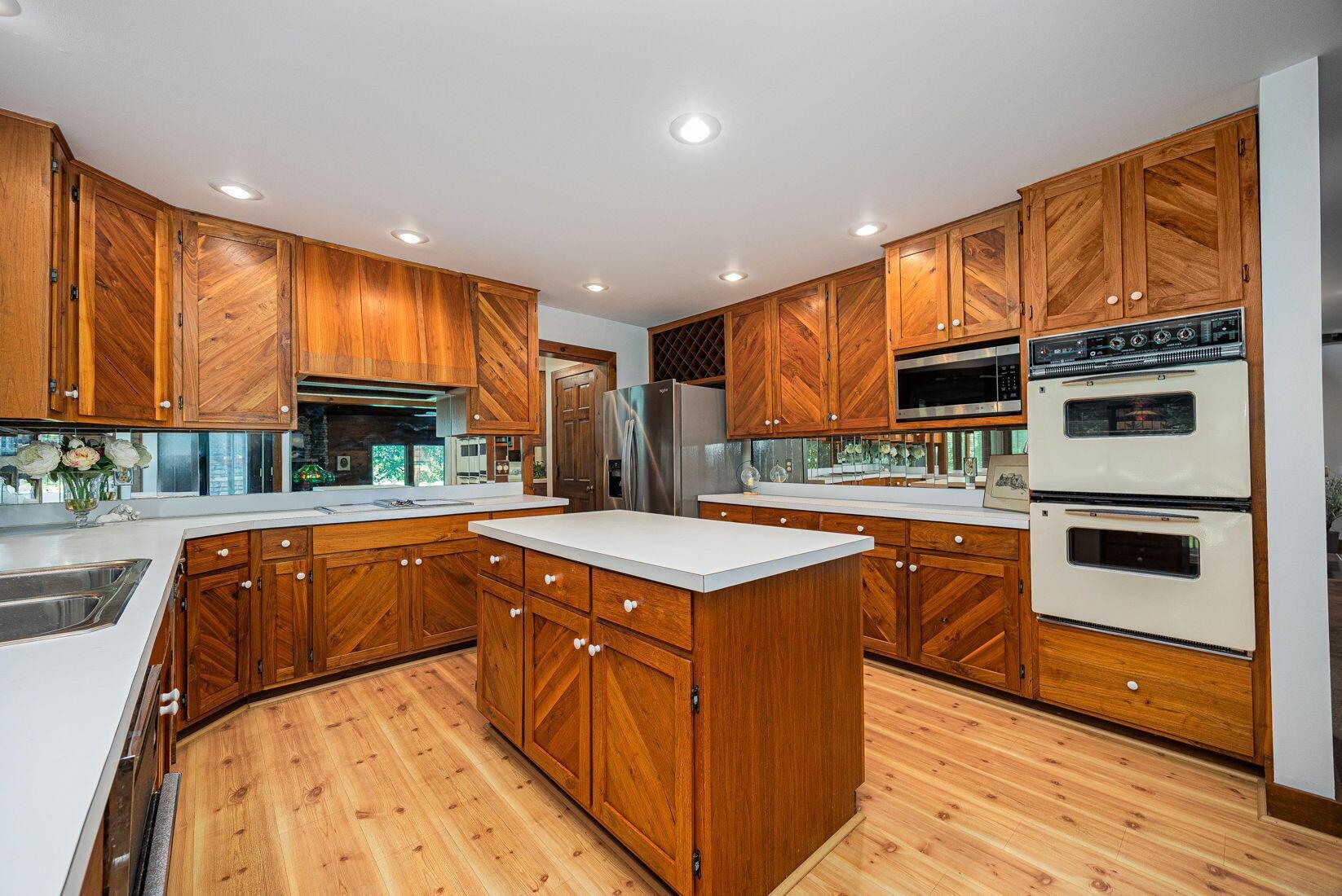 5809 Clover Lane