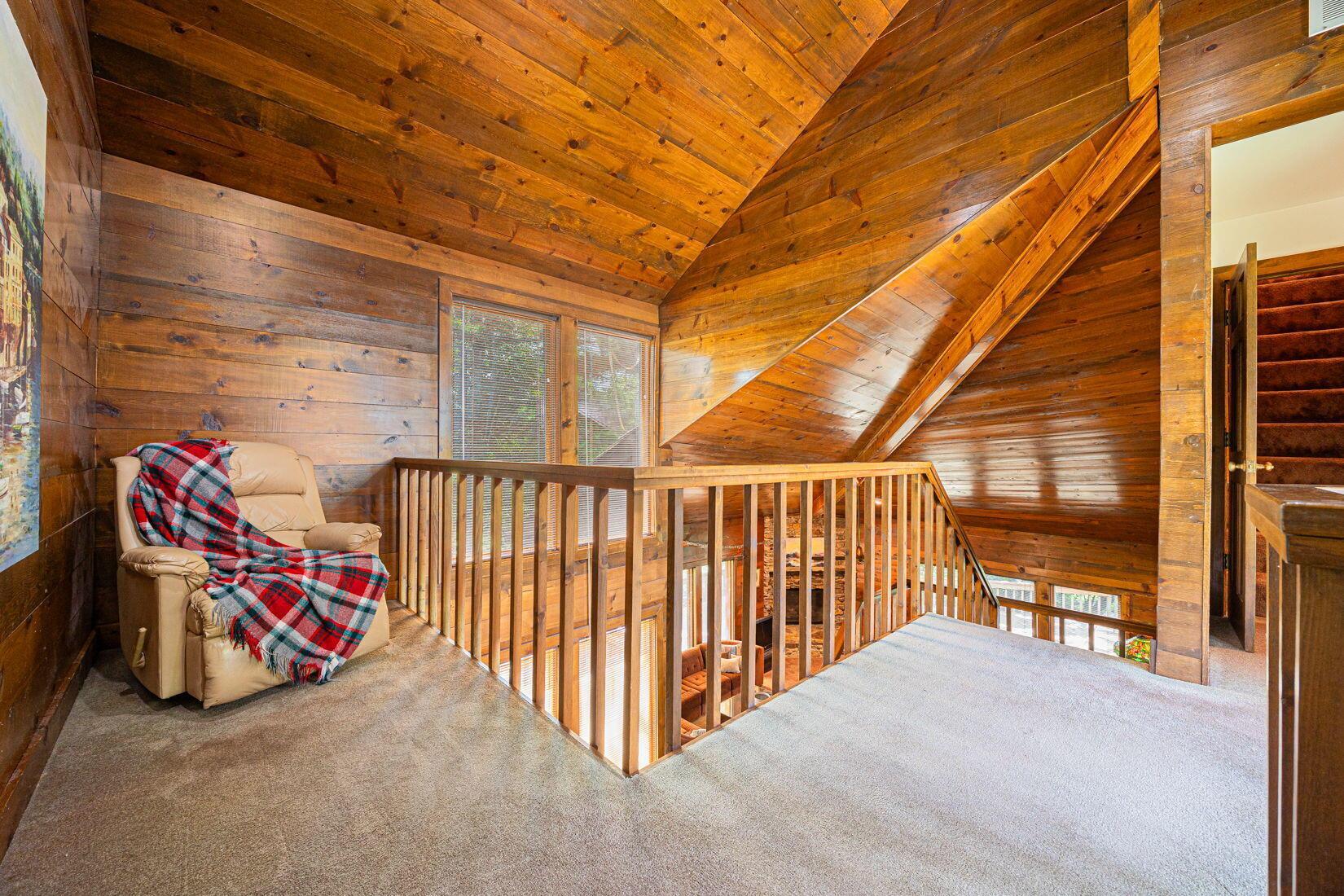 5809 Clover Lane