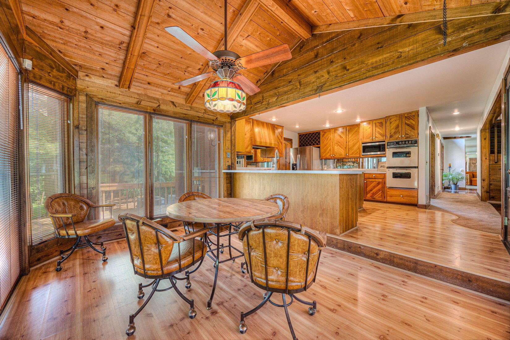 5809 Clover Lane