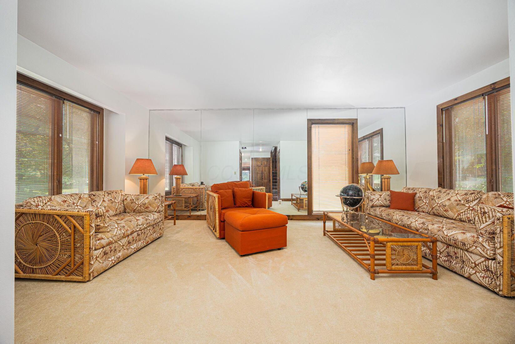 5809 Clover Lane
