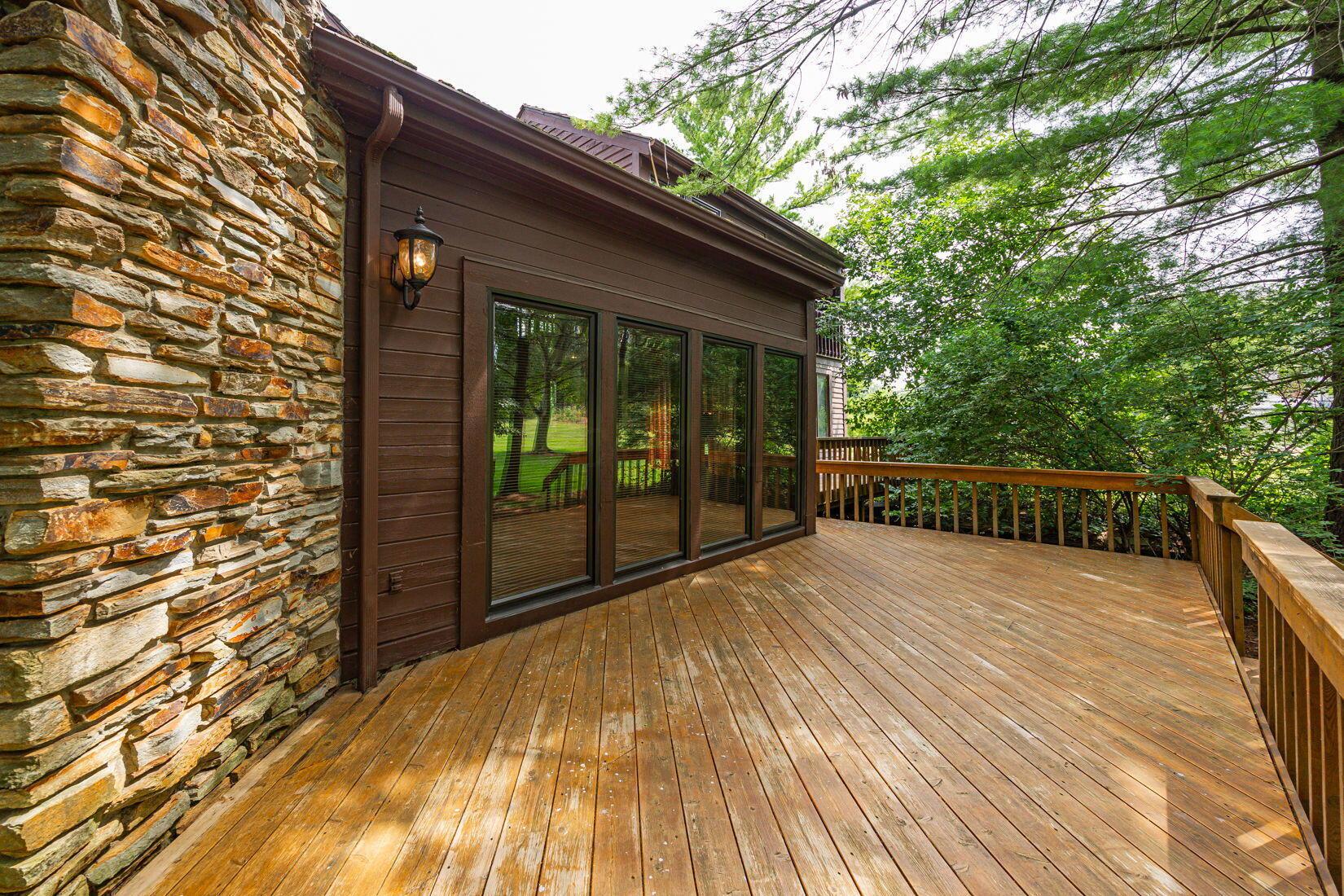 5809 Clover Lane