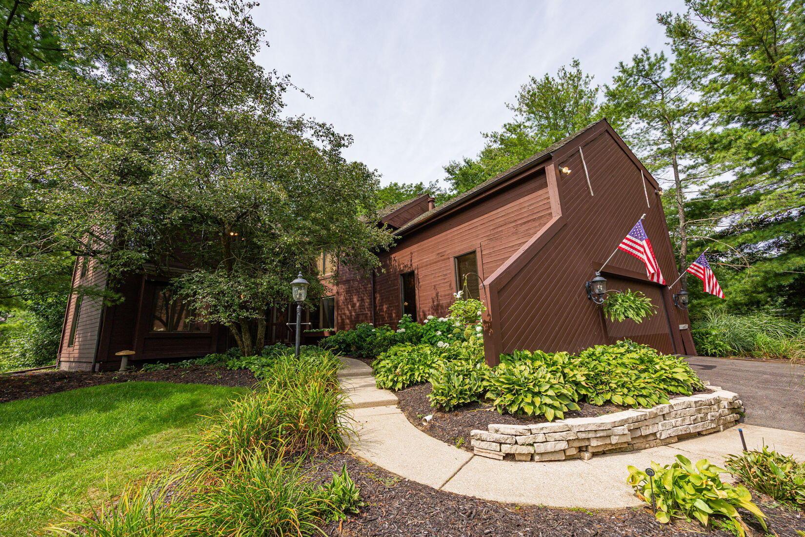 5809 Clover Lane