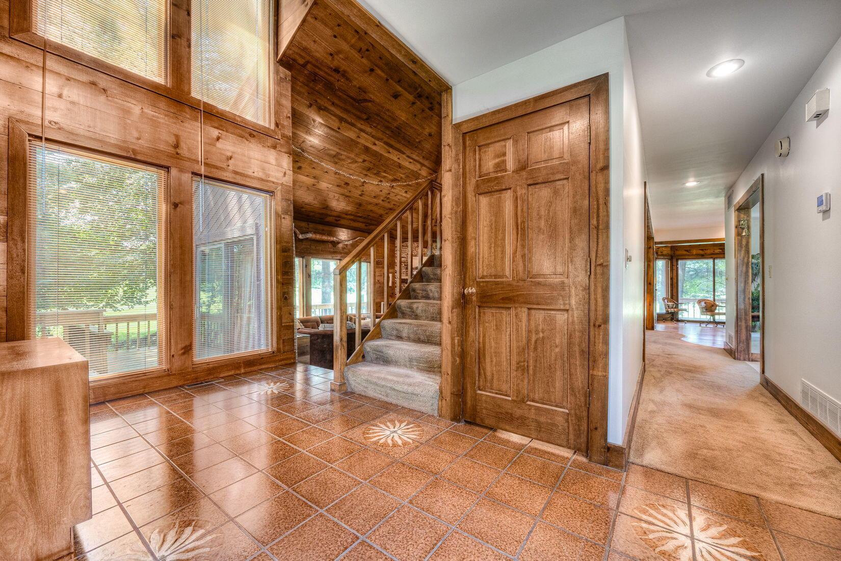 5809 Clover Lane