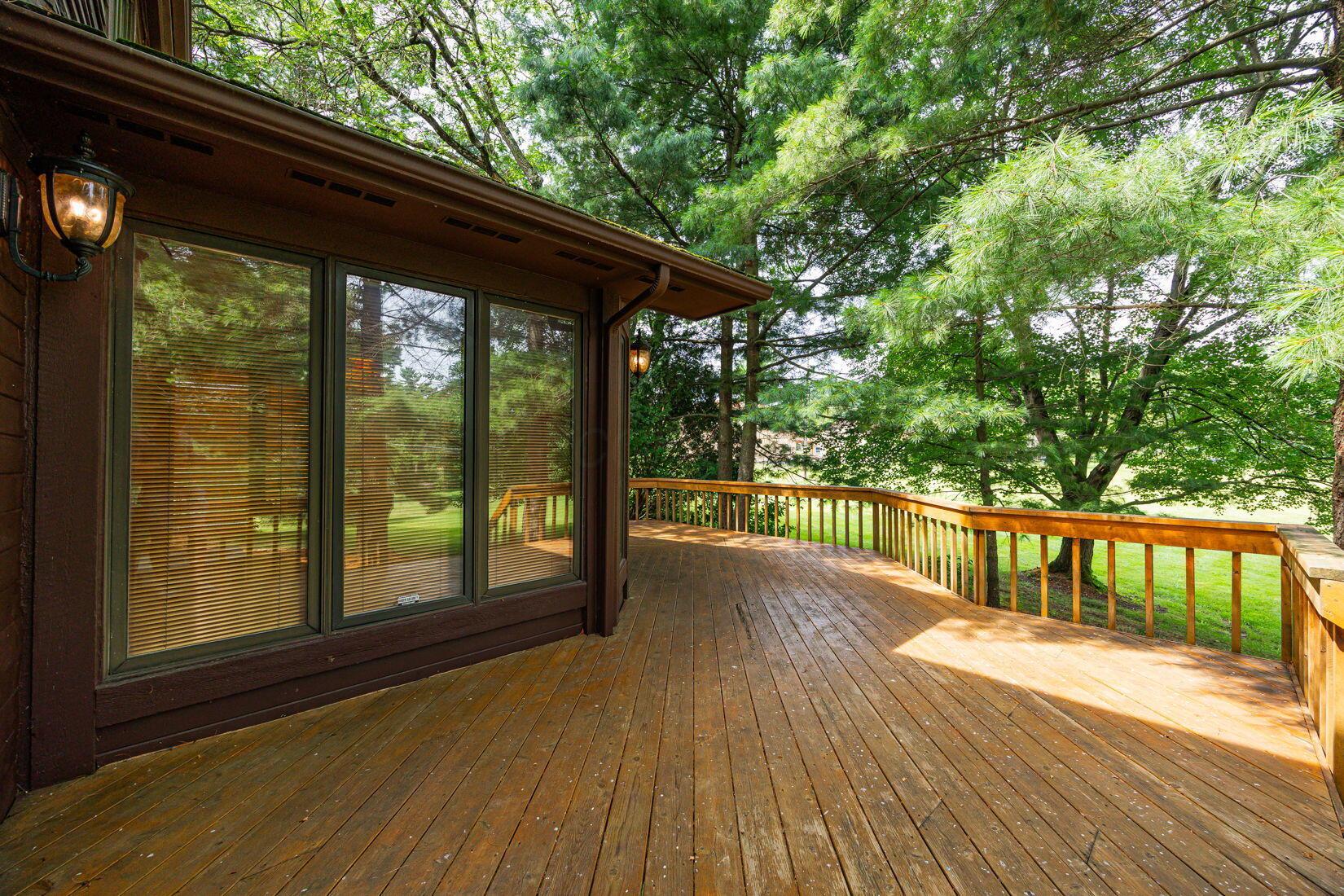 5809 Clover Lane