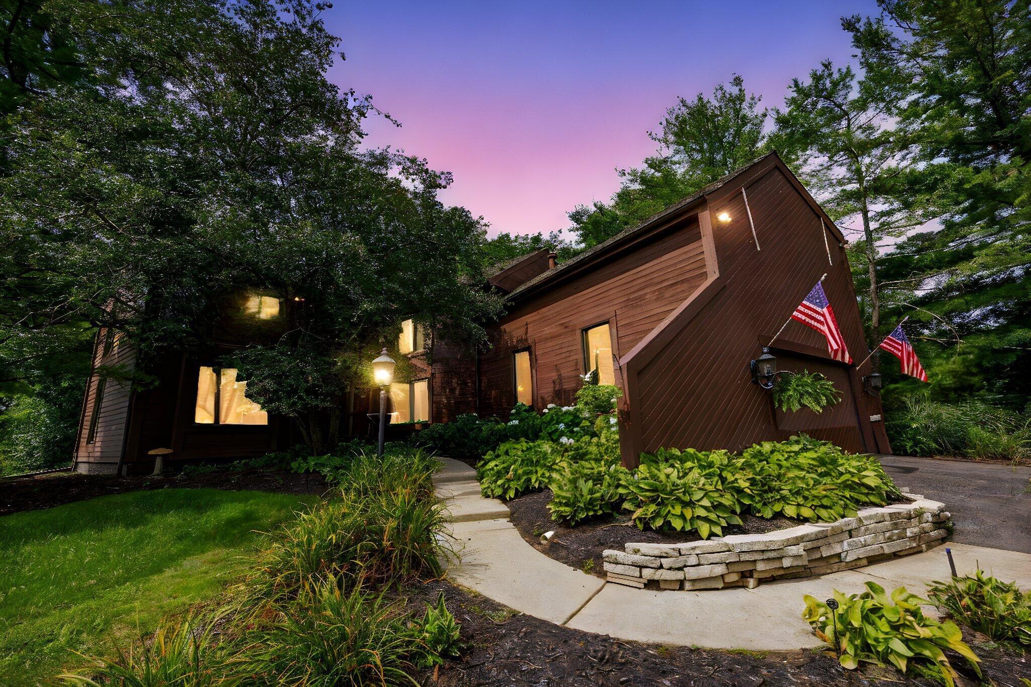 5809 Clover Lane
