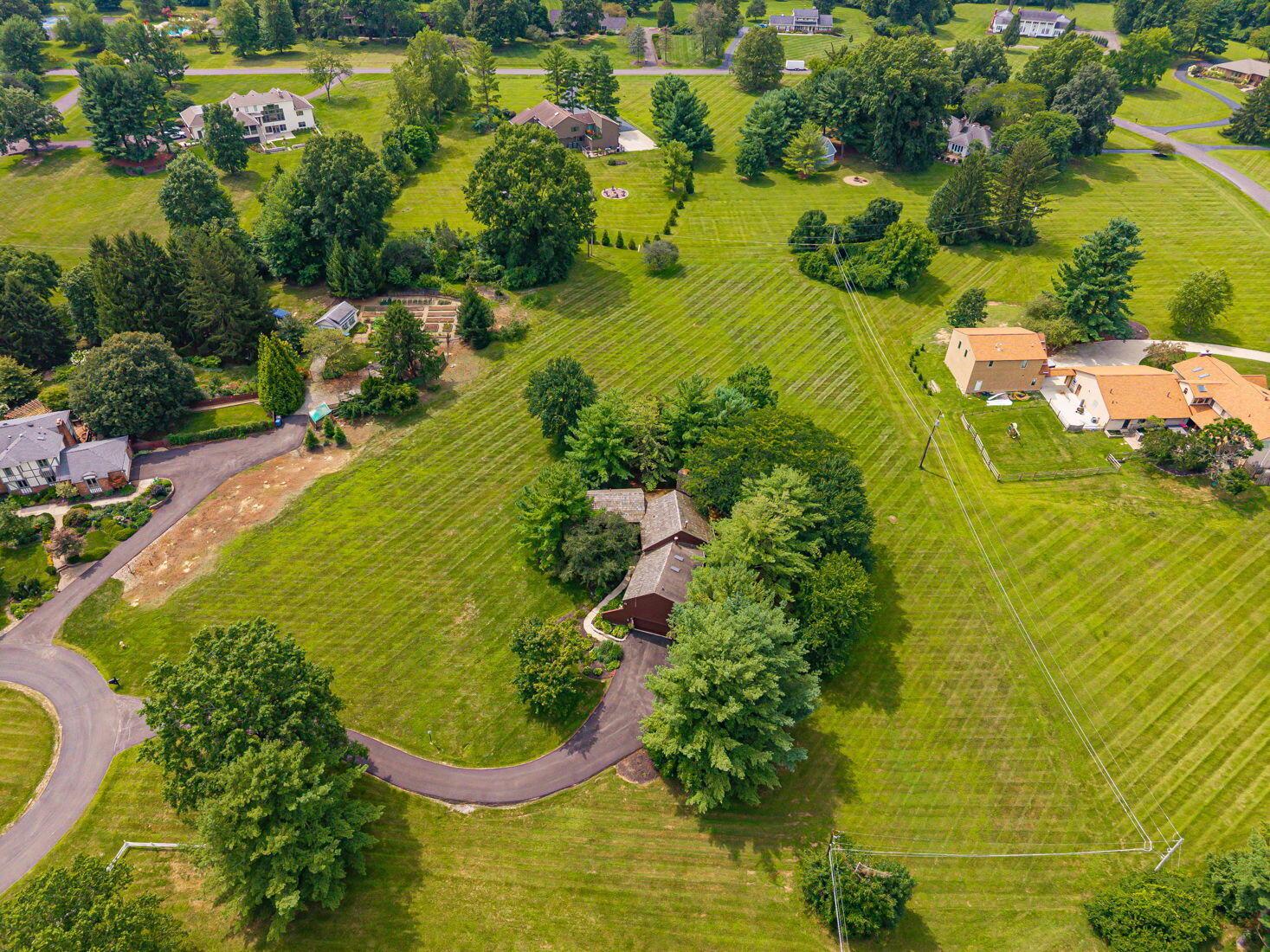 5809 Clover Lane