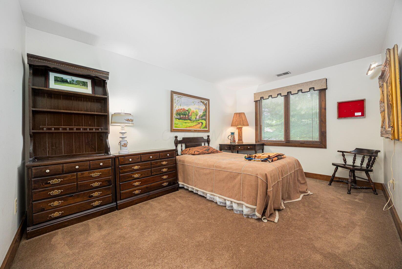 5809 Clover Lane
