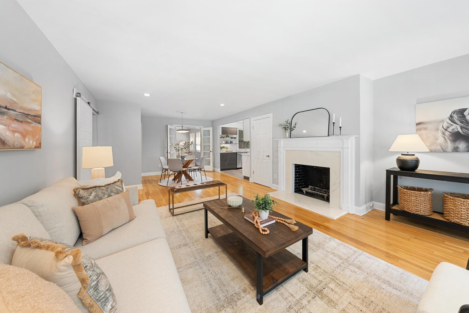 122 W Henderson Road