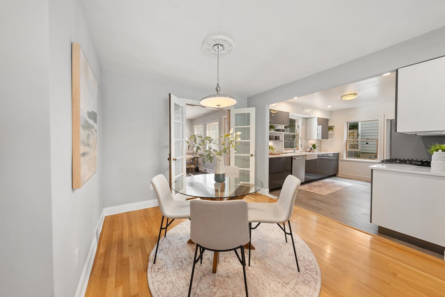 122 W Henderson Road