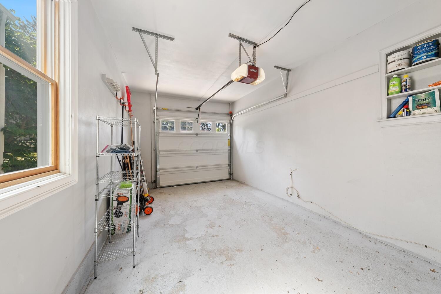 122 W Henderson Road