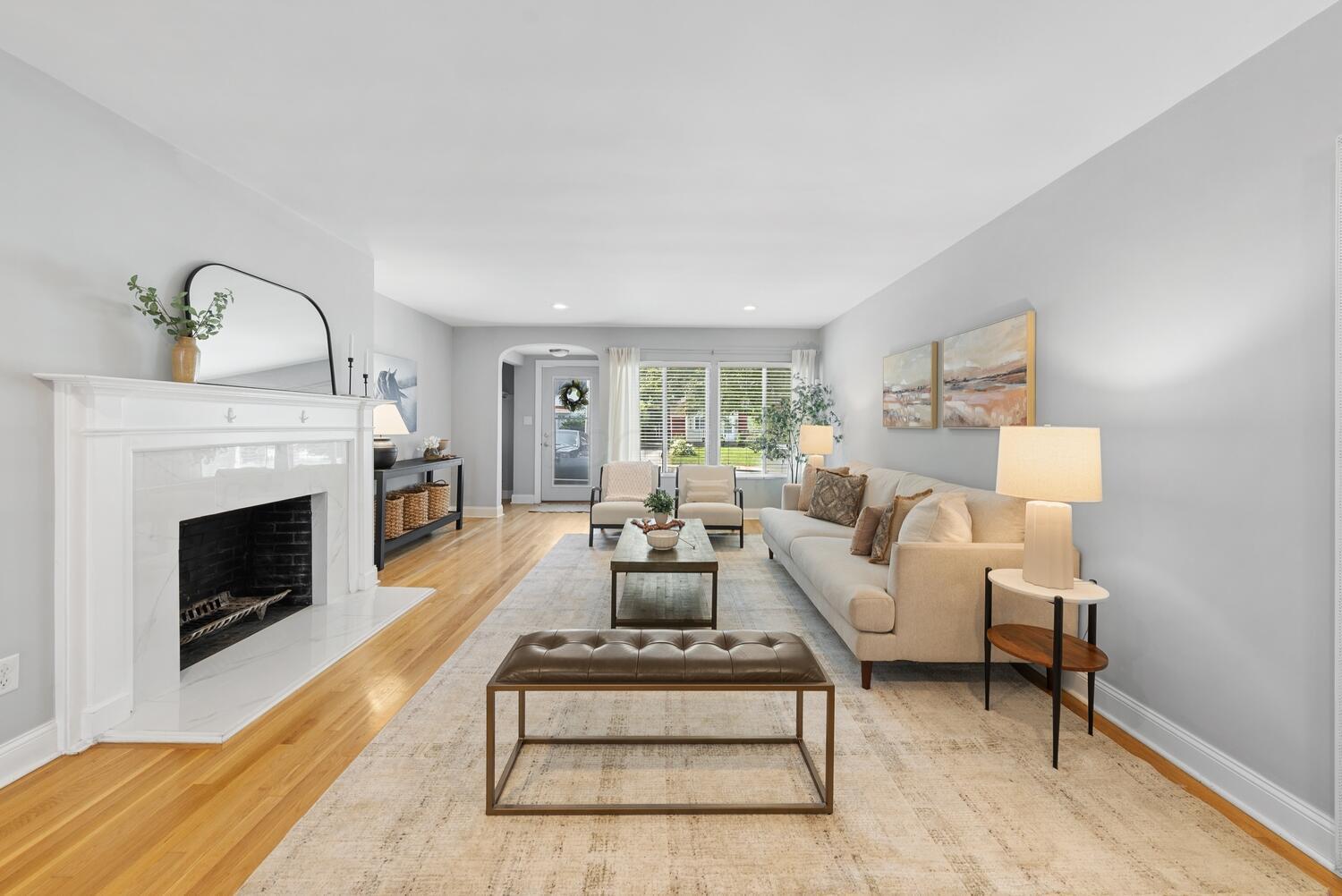 122 W Henderson Road