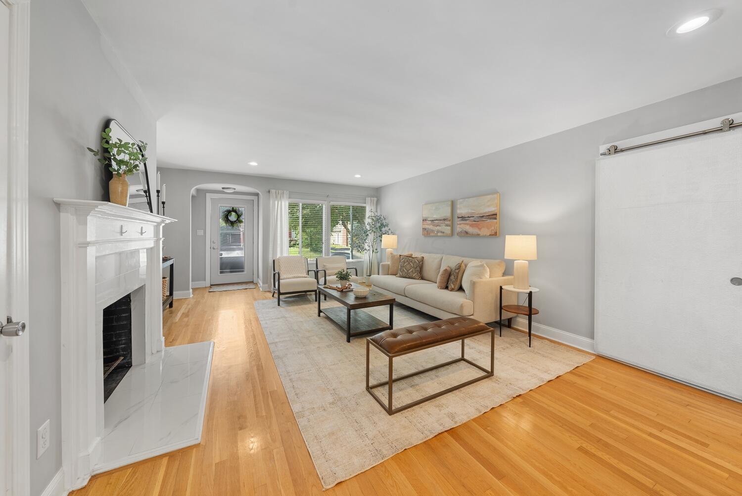 122 W Henderson Road