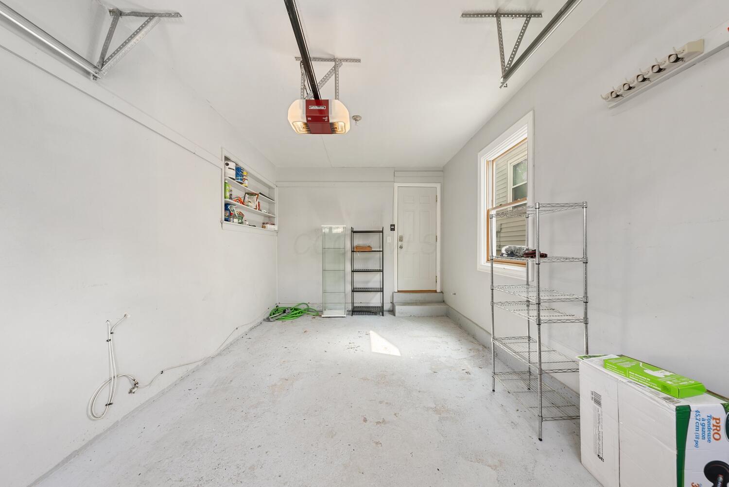122 W Henderson Road