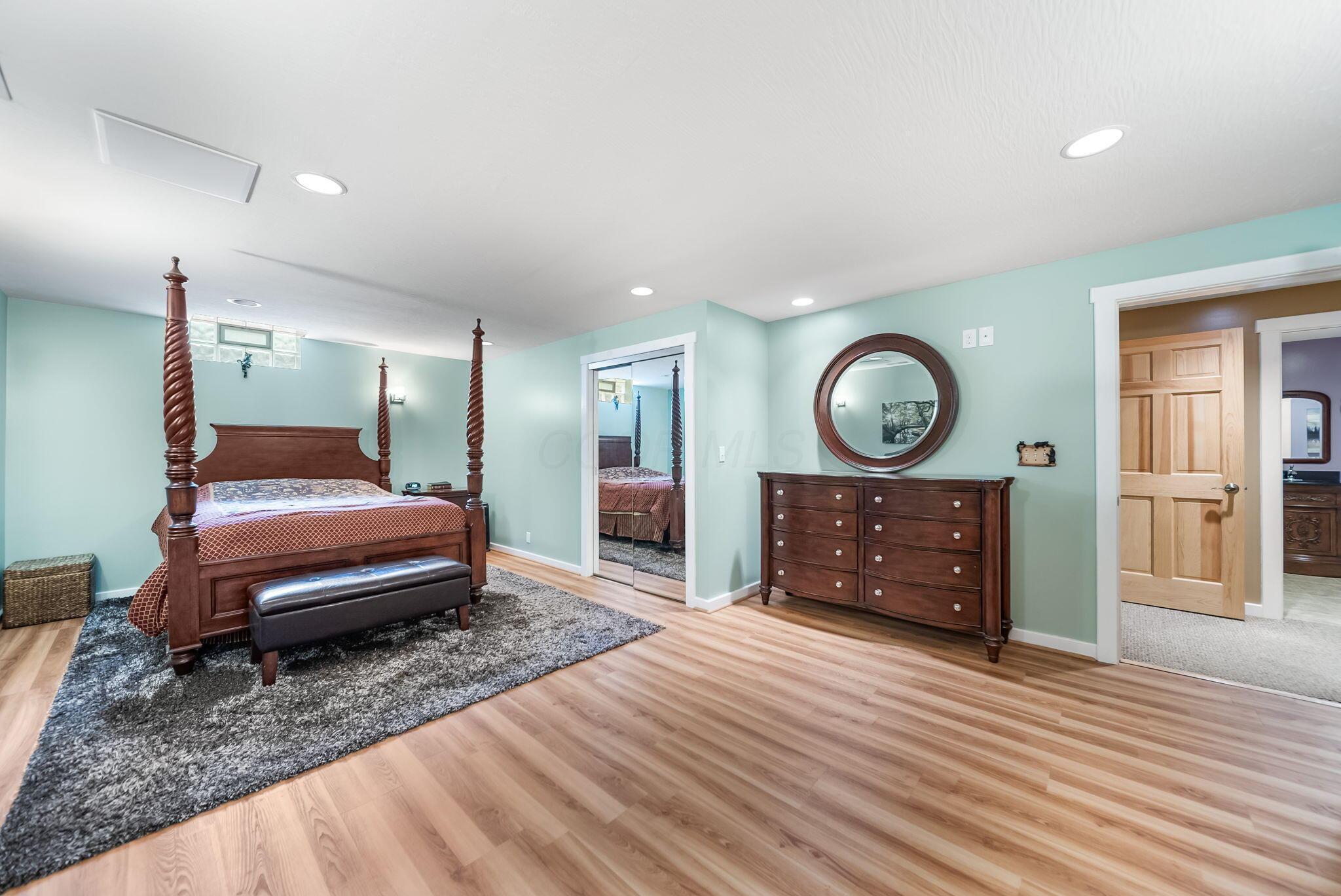 4040 Clark Shaw Road