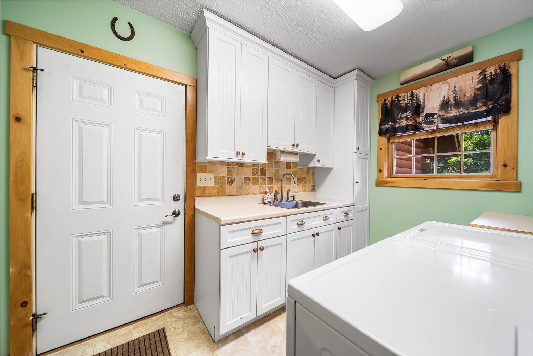 4040 Clark Shaw Road