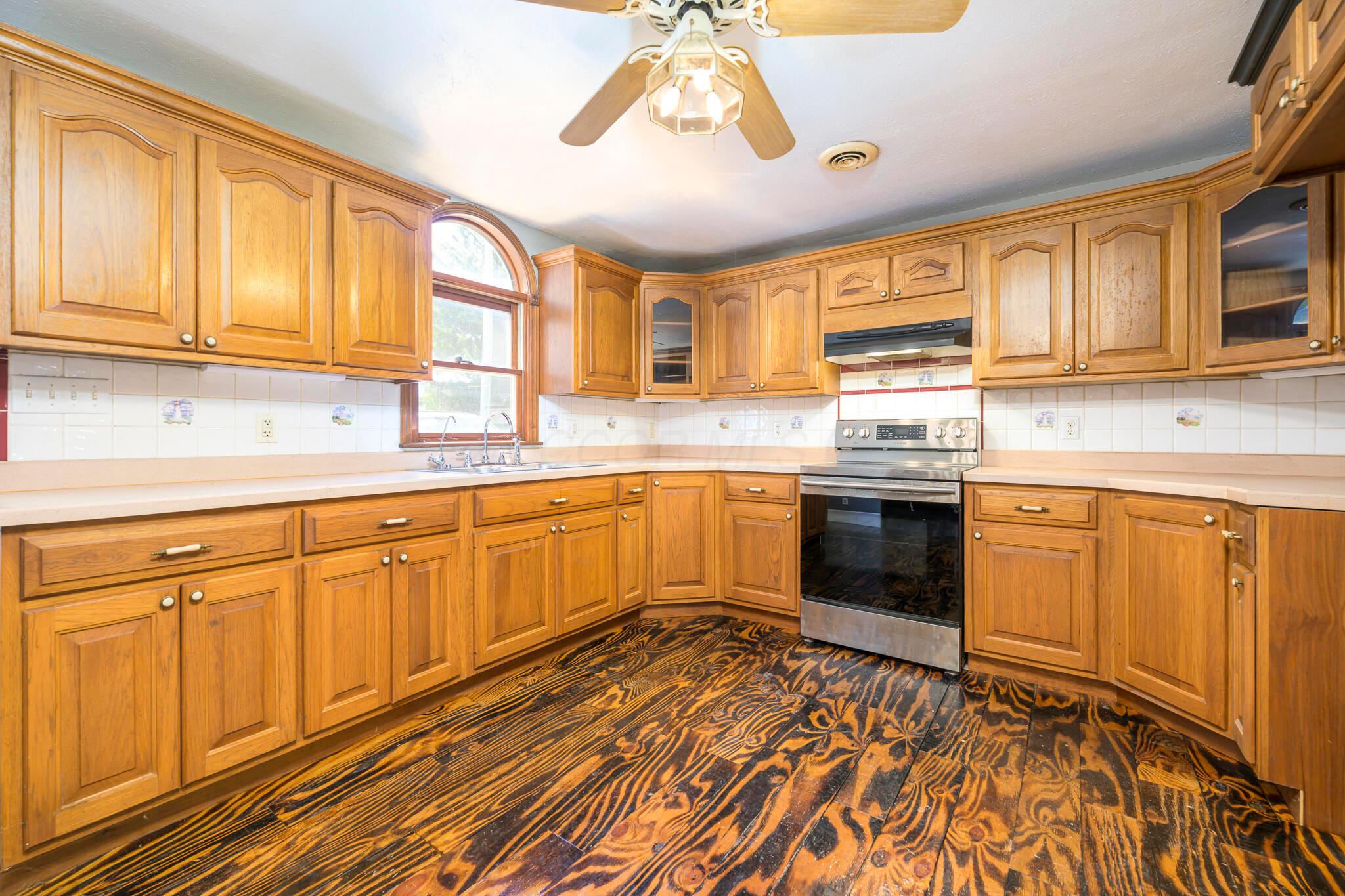 3716 County Road 25 N