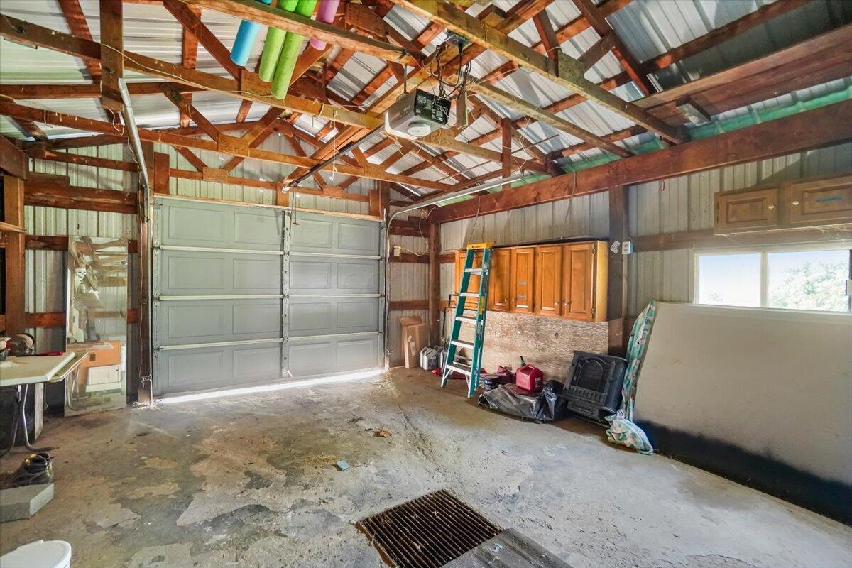 2712 Sycamore Lane