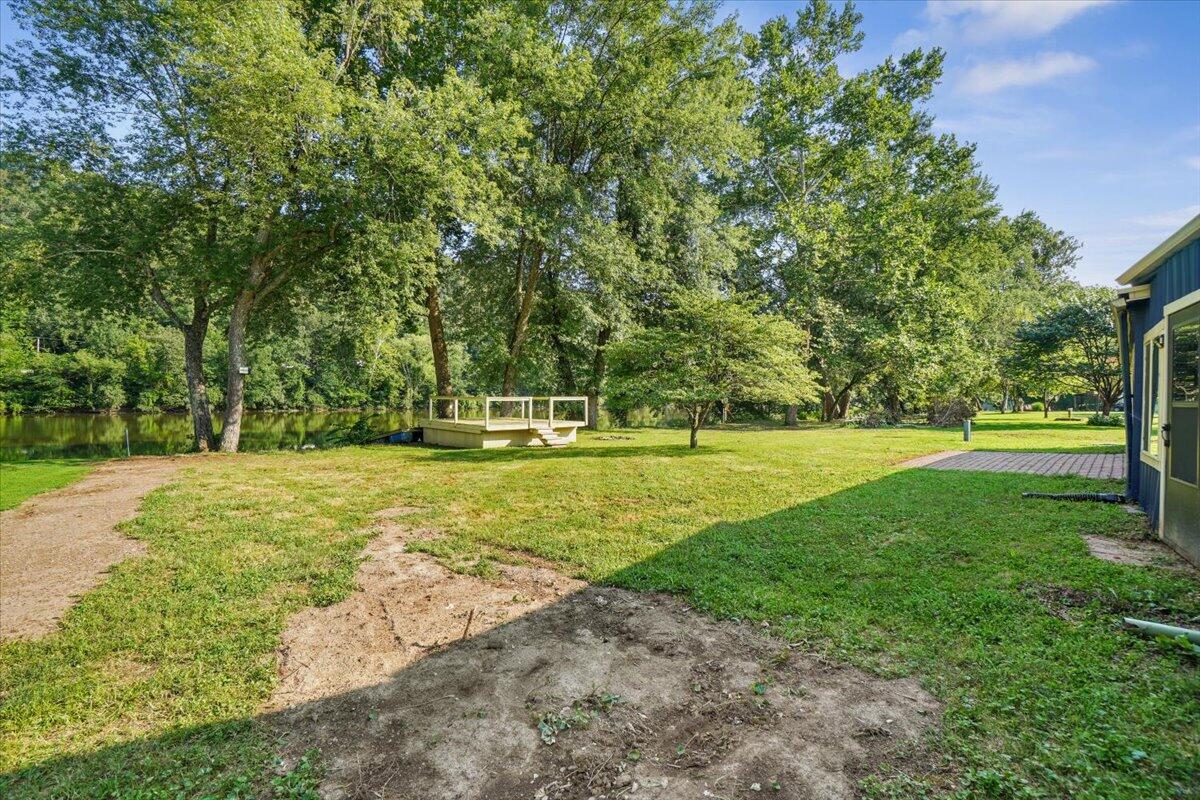 2712 Sycamore Lane