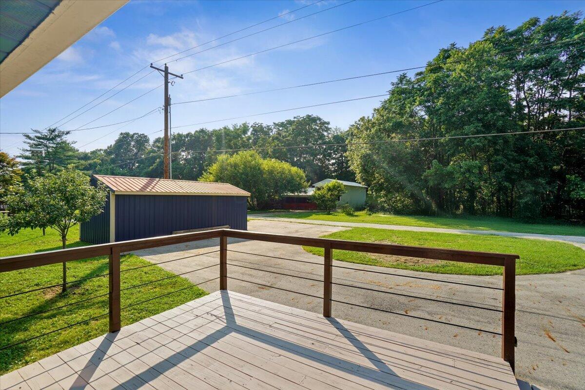 2712 Sycamore Lane
