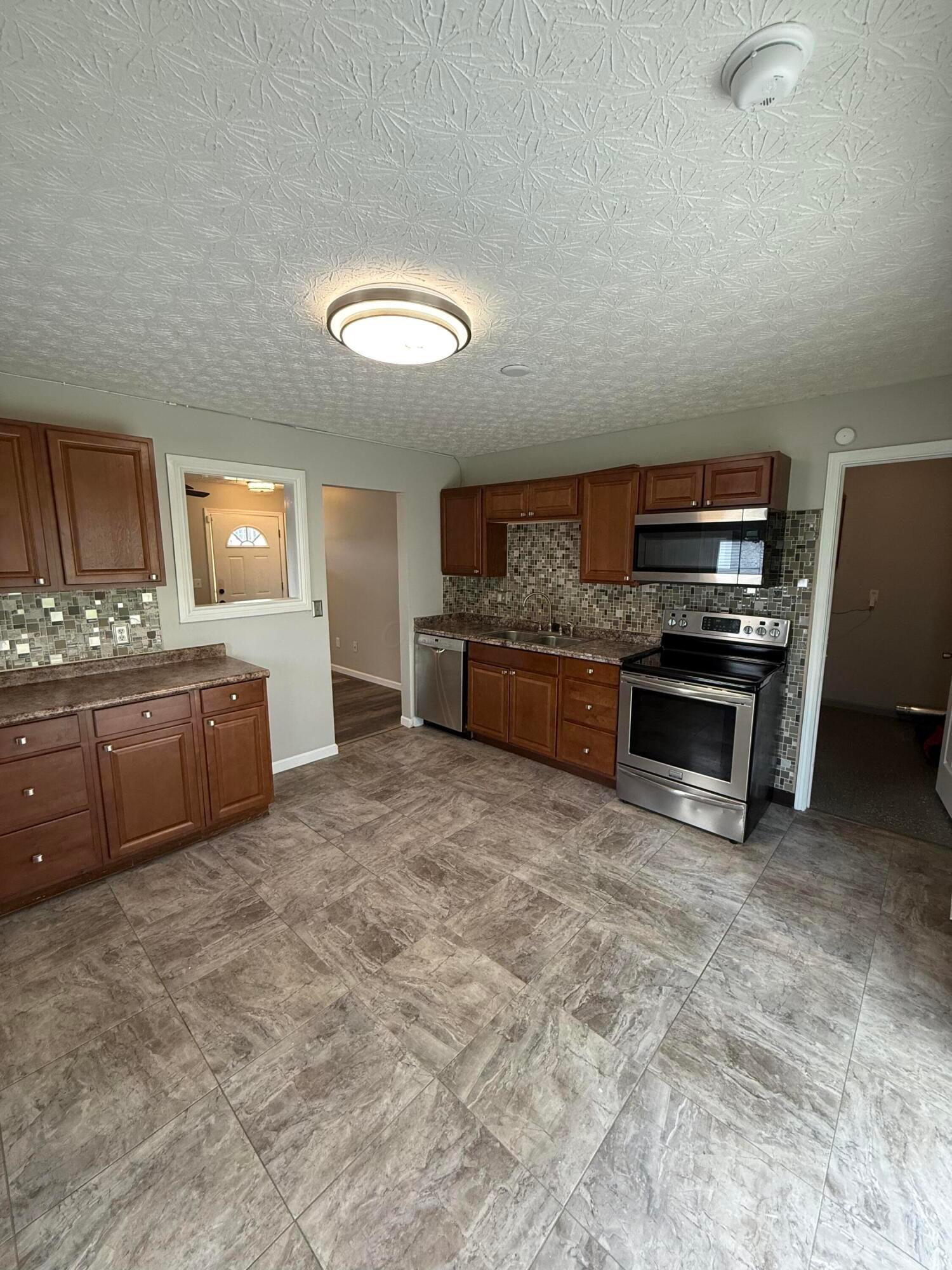 2750 Arbury Court