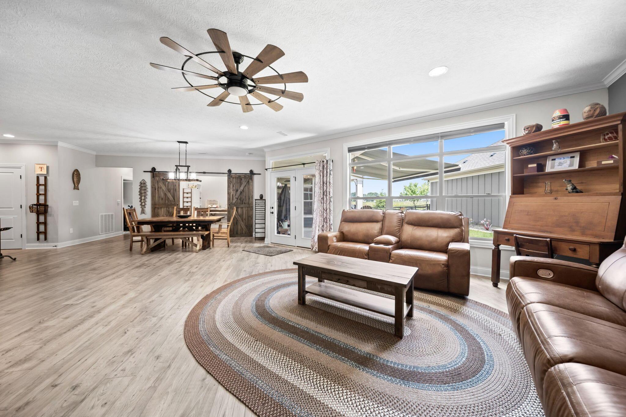 6941 Star Hollow Lane