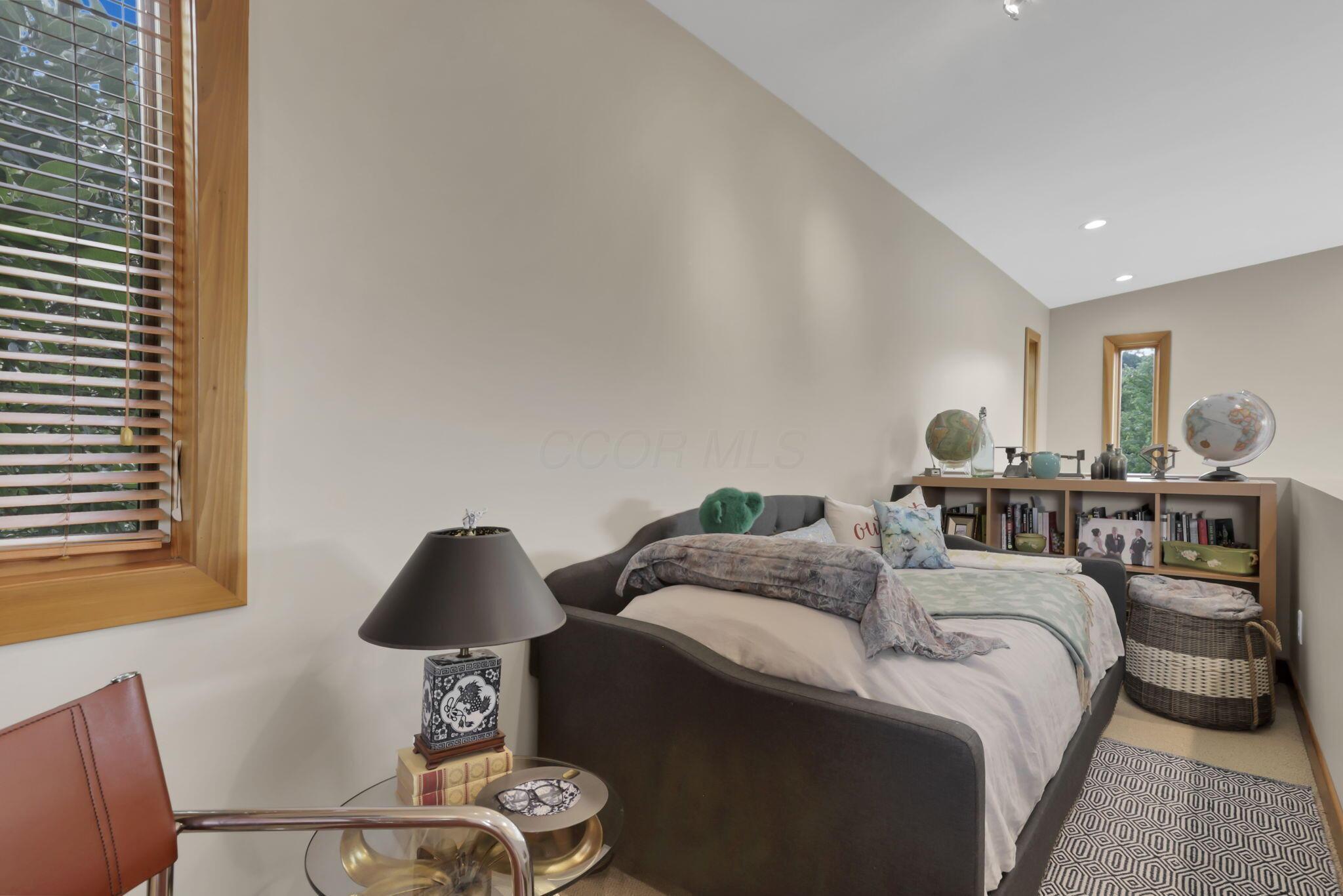 865 Franklin Avenue