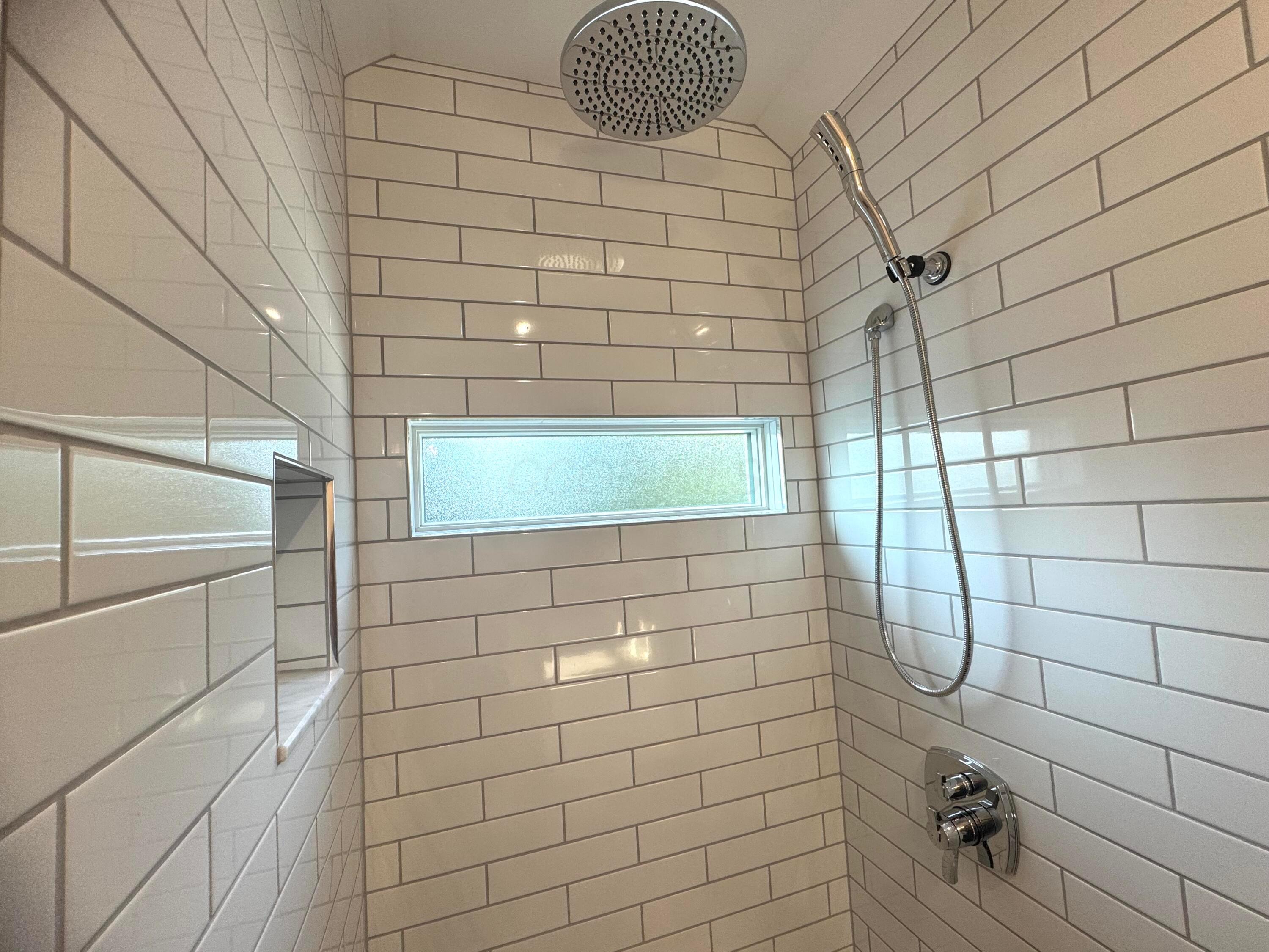 414 E College Street