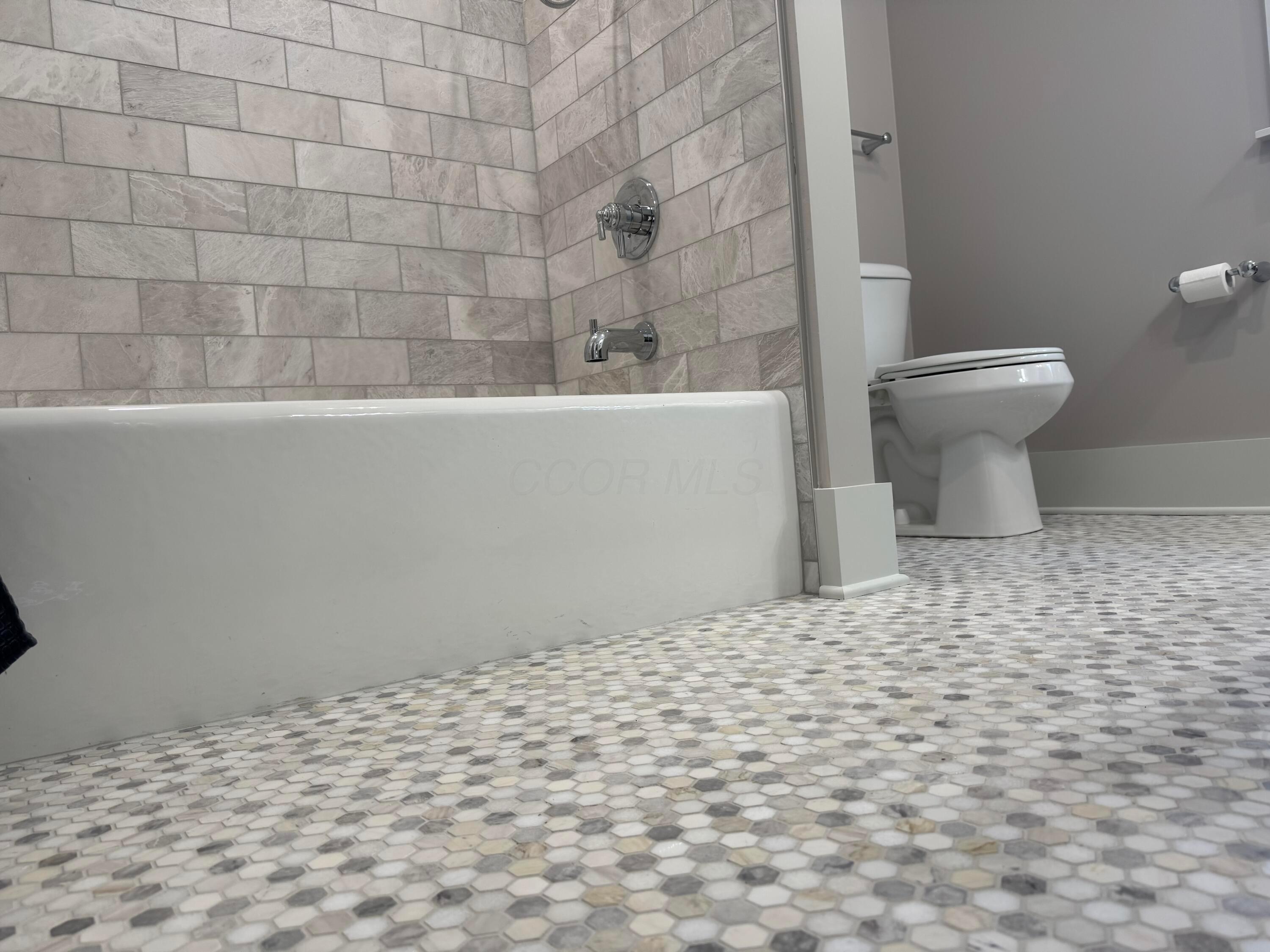 414 E College Street