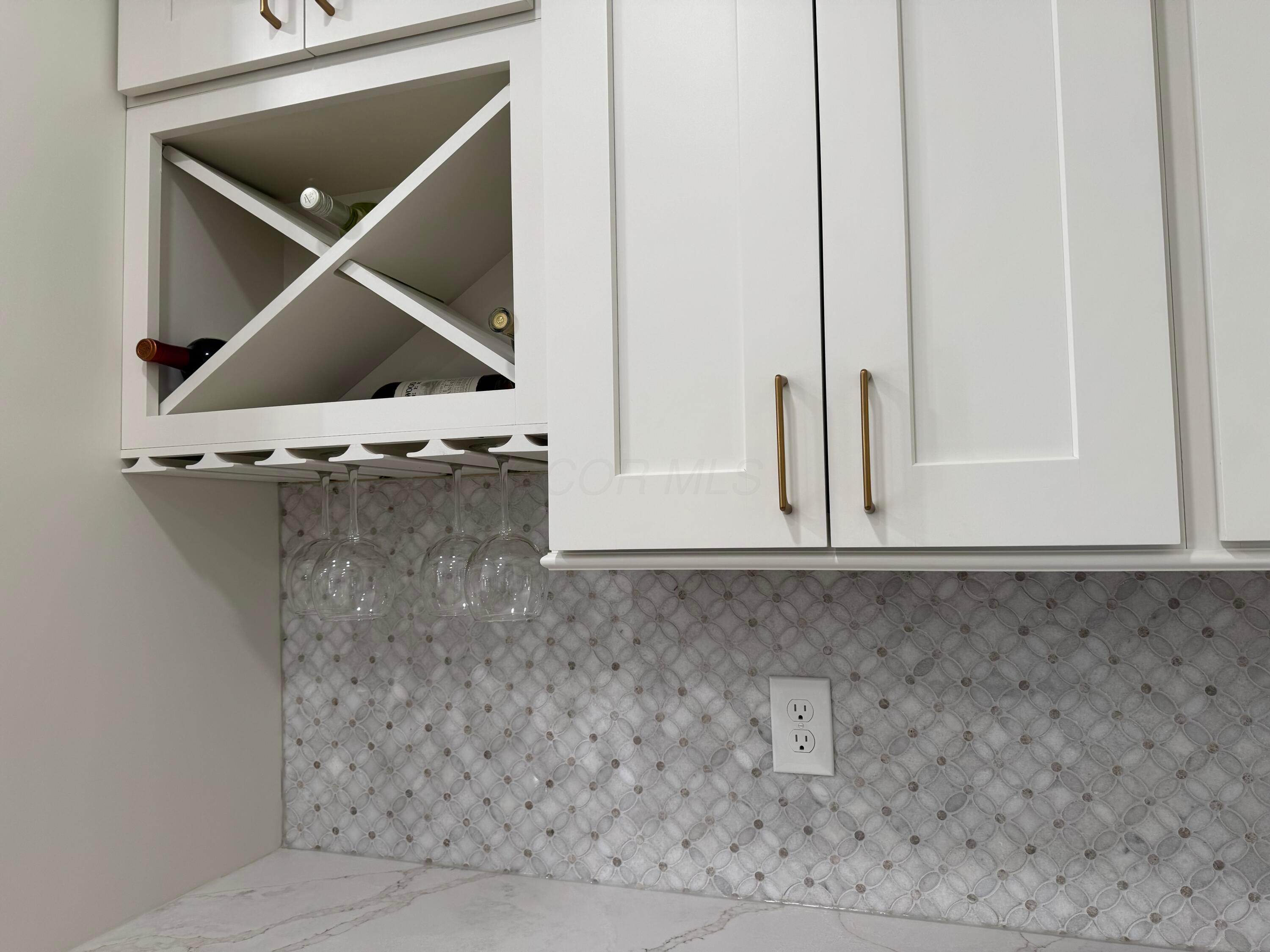 414 E College Street