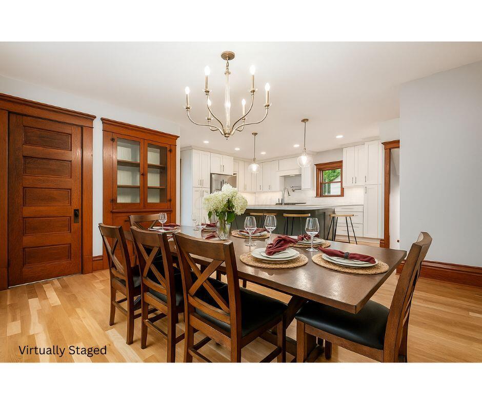 414 E College Street