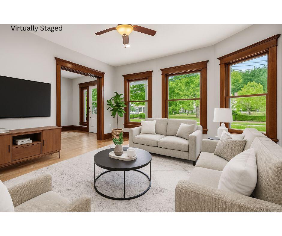 414 E College Street