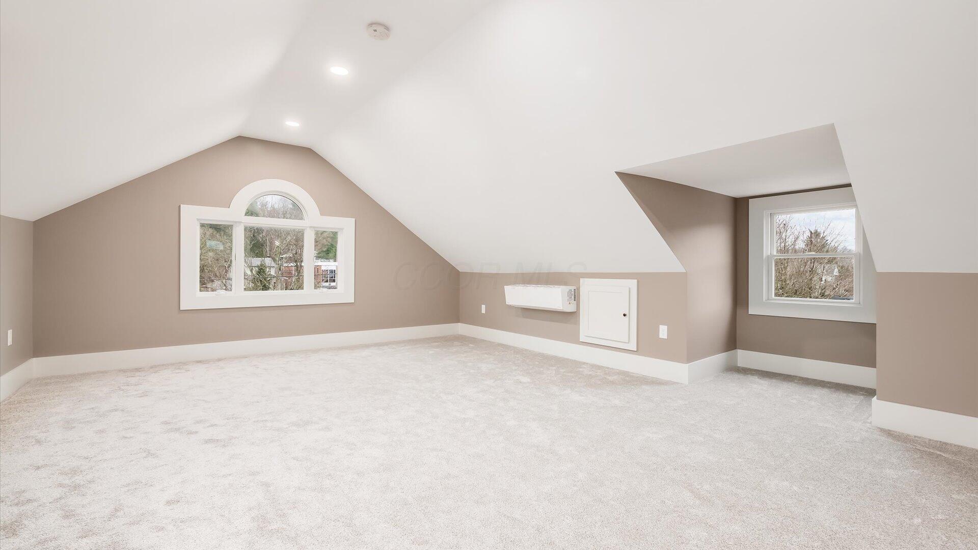 414 E College Street