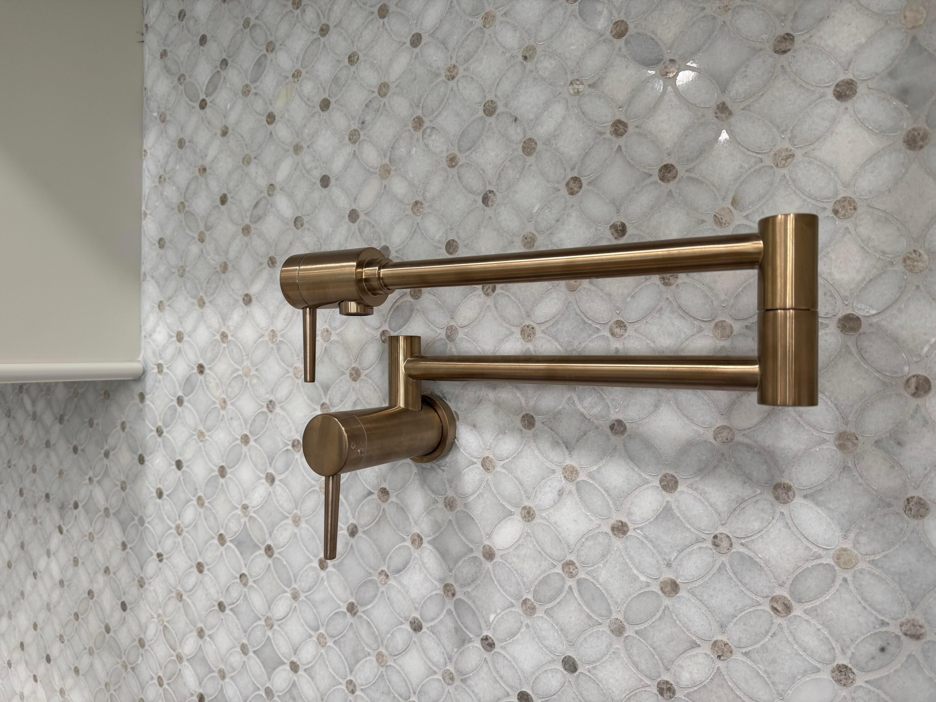 414 E College Street