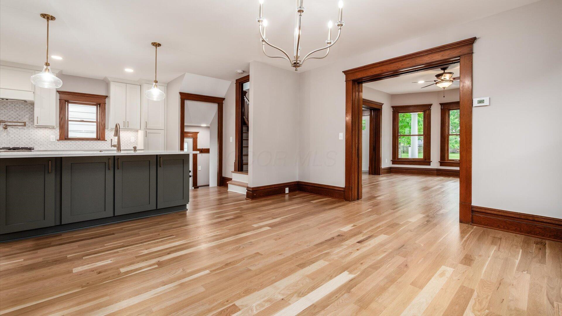 414 E College Street