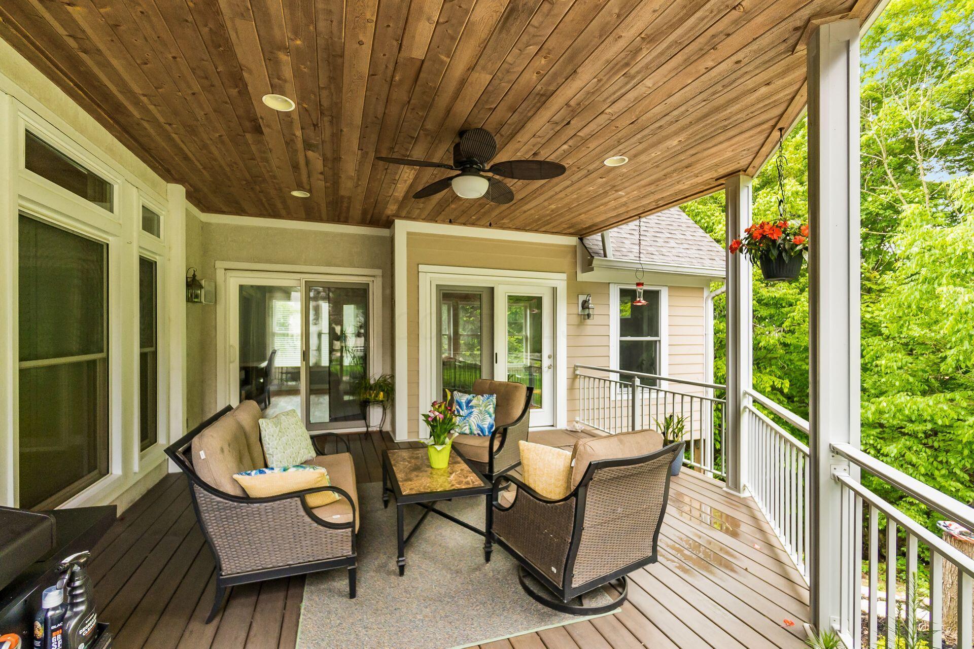 5552 Quail Hollow Way