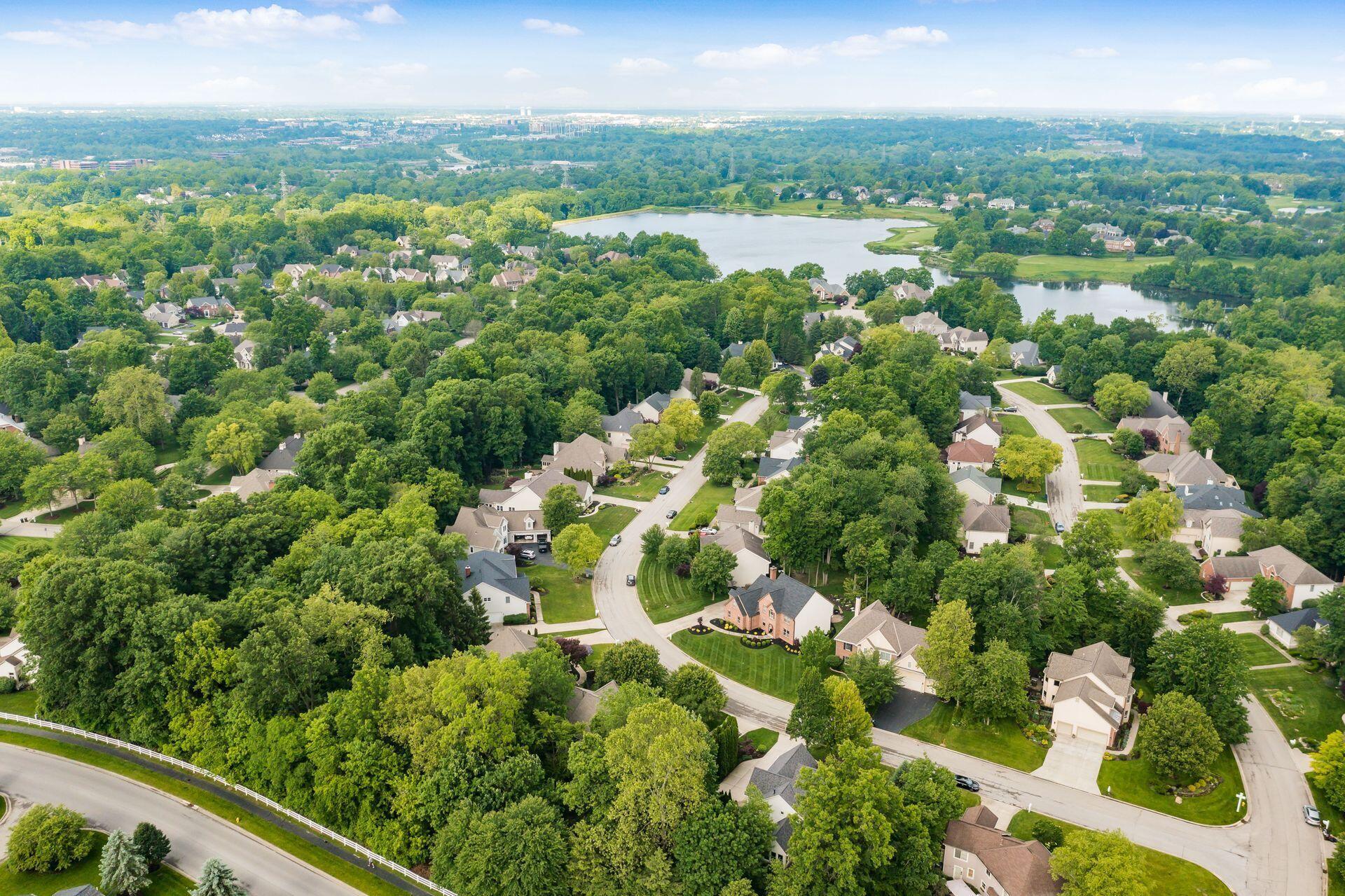 5552 Quail Hollow Way