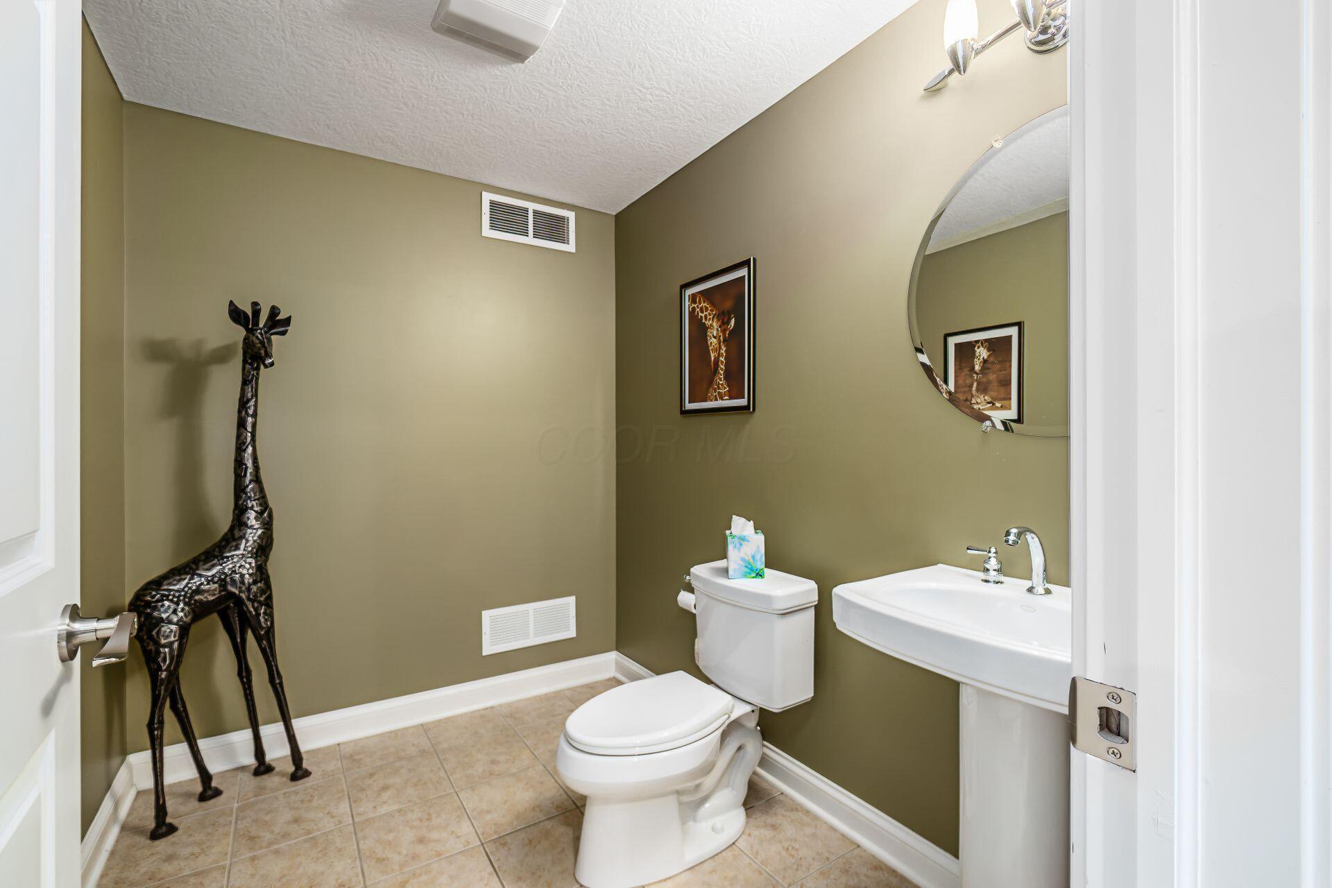 5552 Quail Hollow Way