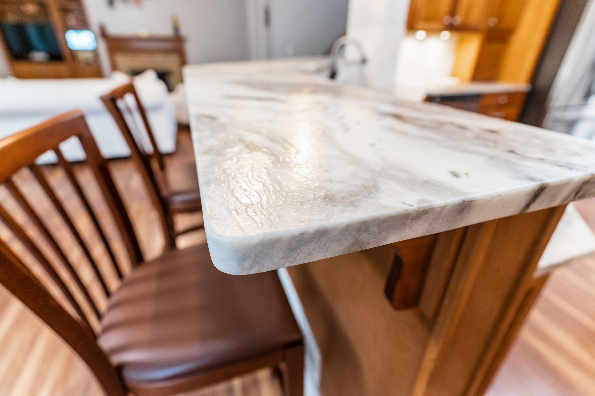 5552 Quail Hollow Way