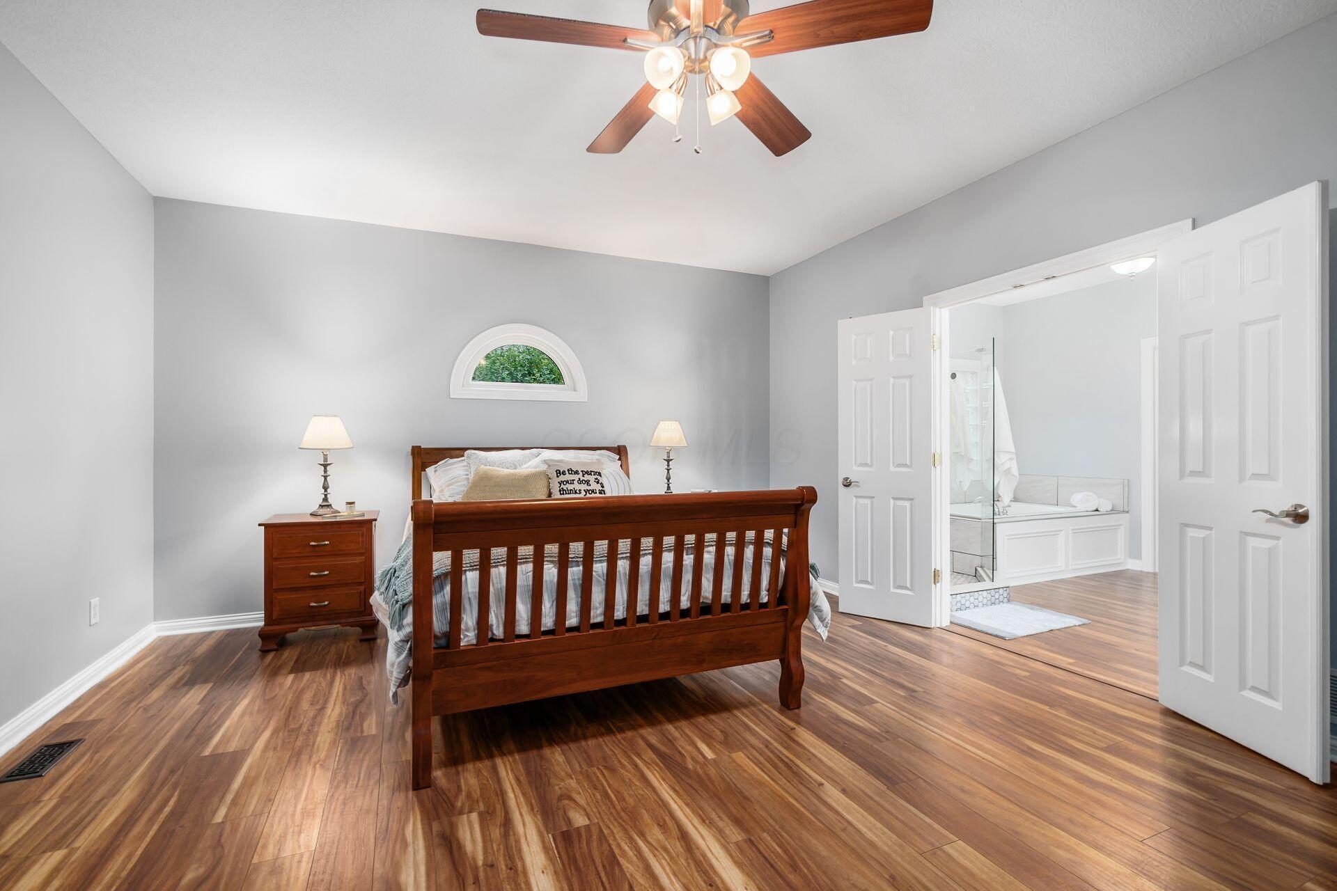 5552 Quail Hollow Way