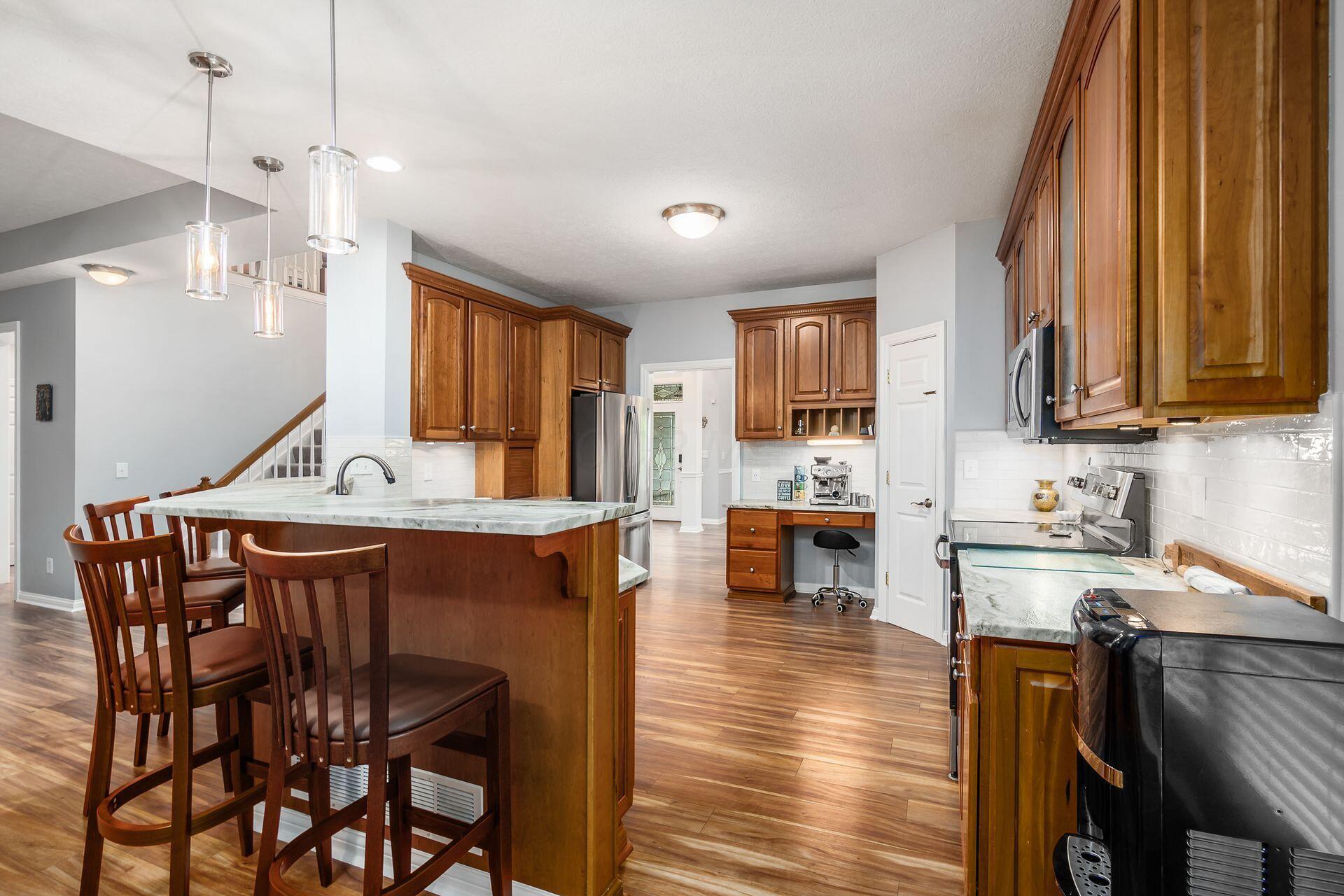 5552 Quail Hollow Way