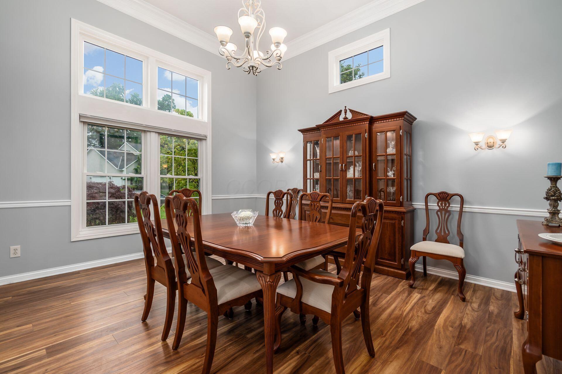 5552 Quail Hollow Way