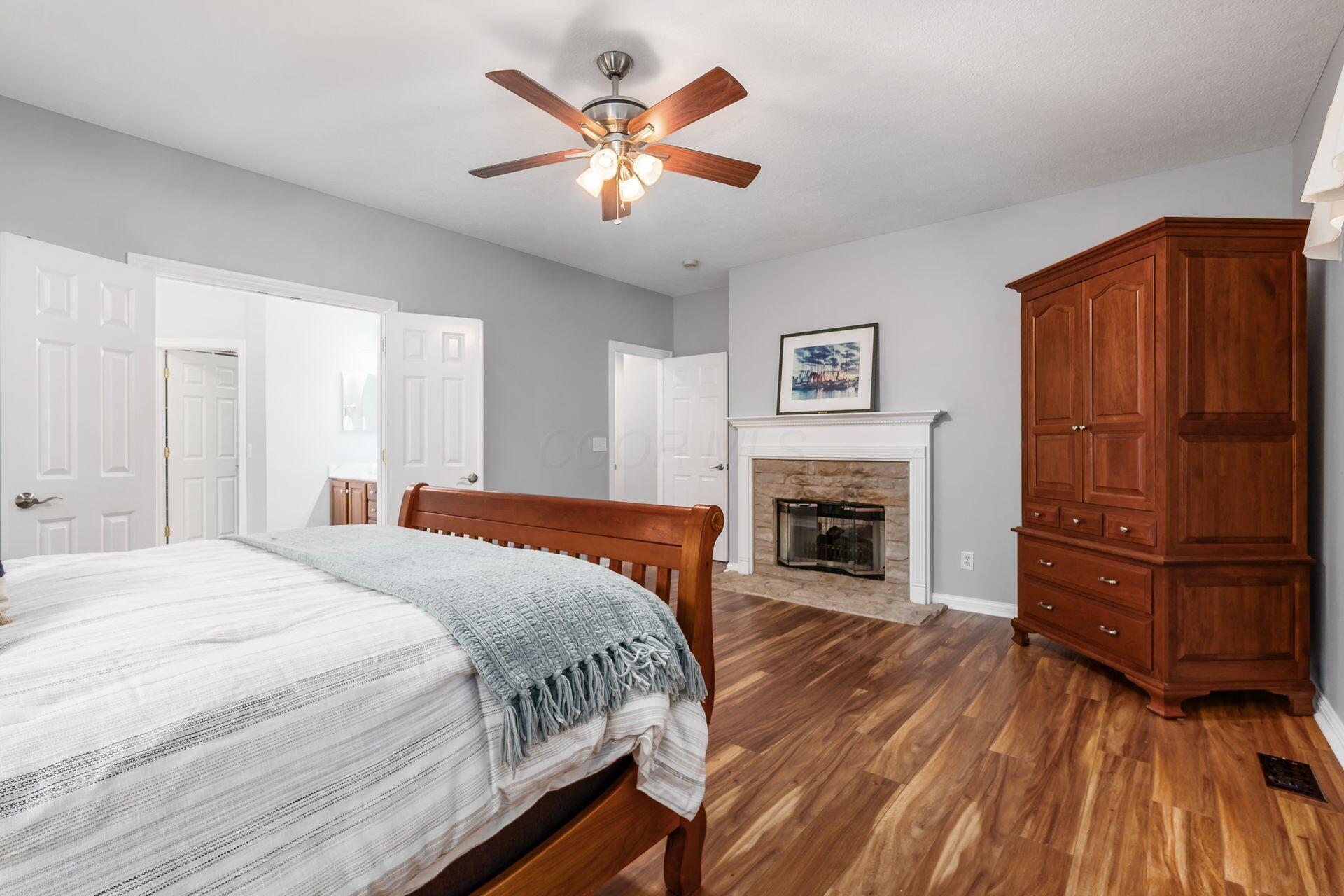 5552 Quail Hollow Way